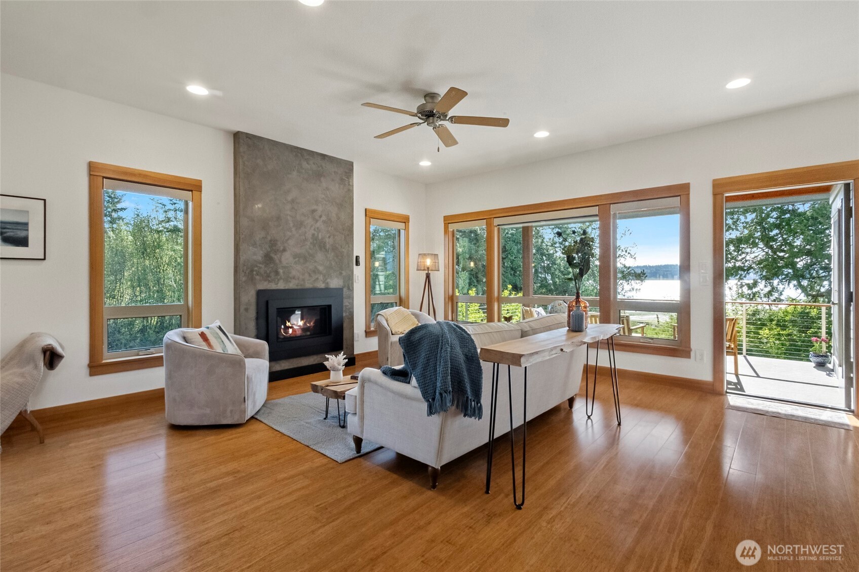 Blaine, Washington, 98230, United States, 4 Bedrooms Bedrooms, ,3 BathroomsBathrooms,Residential,For Sale,1903281