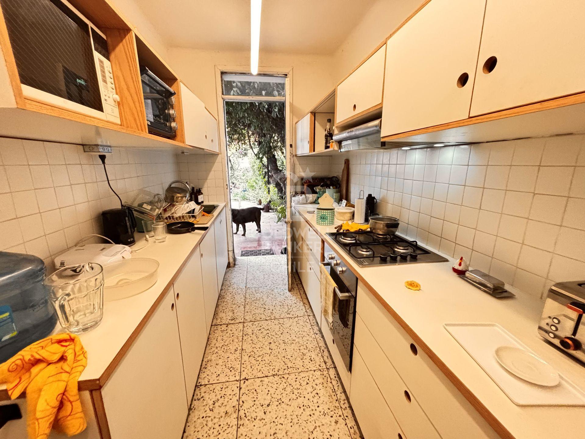 Providencia, Chile, 4 Bedrooms Bedrooms, ,2 BathroomsBathrooms,Residential,For Sale,1847198