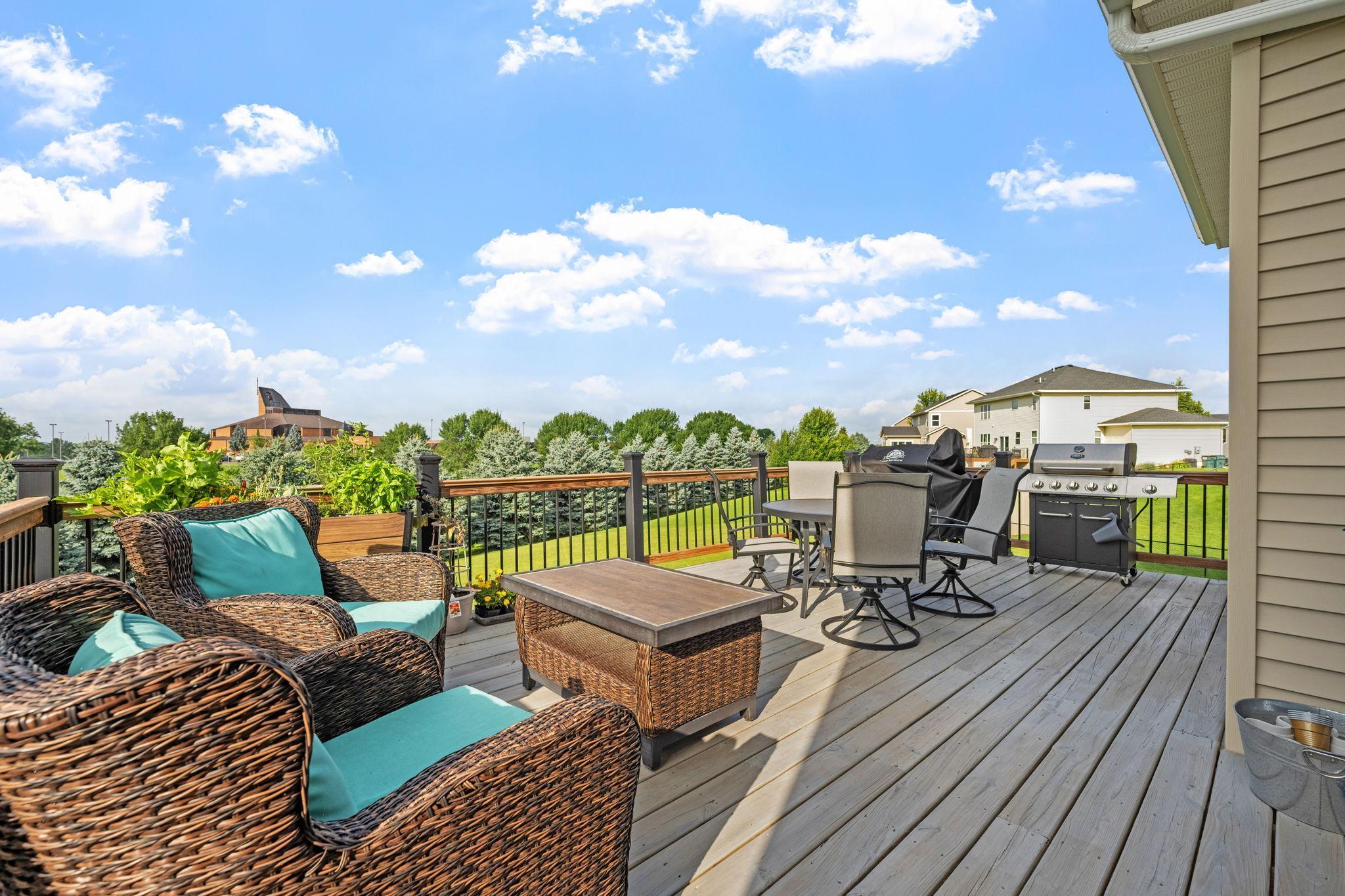 Lakeville, Minnesota, 55044, United States, 4 Bedrooms Bedrooms, ,3 BathroomsBathrooms,Residential,For Sale,1992013