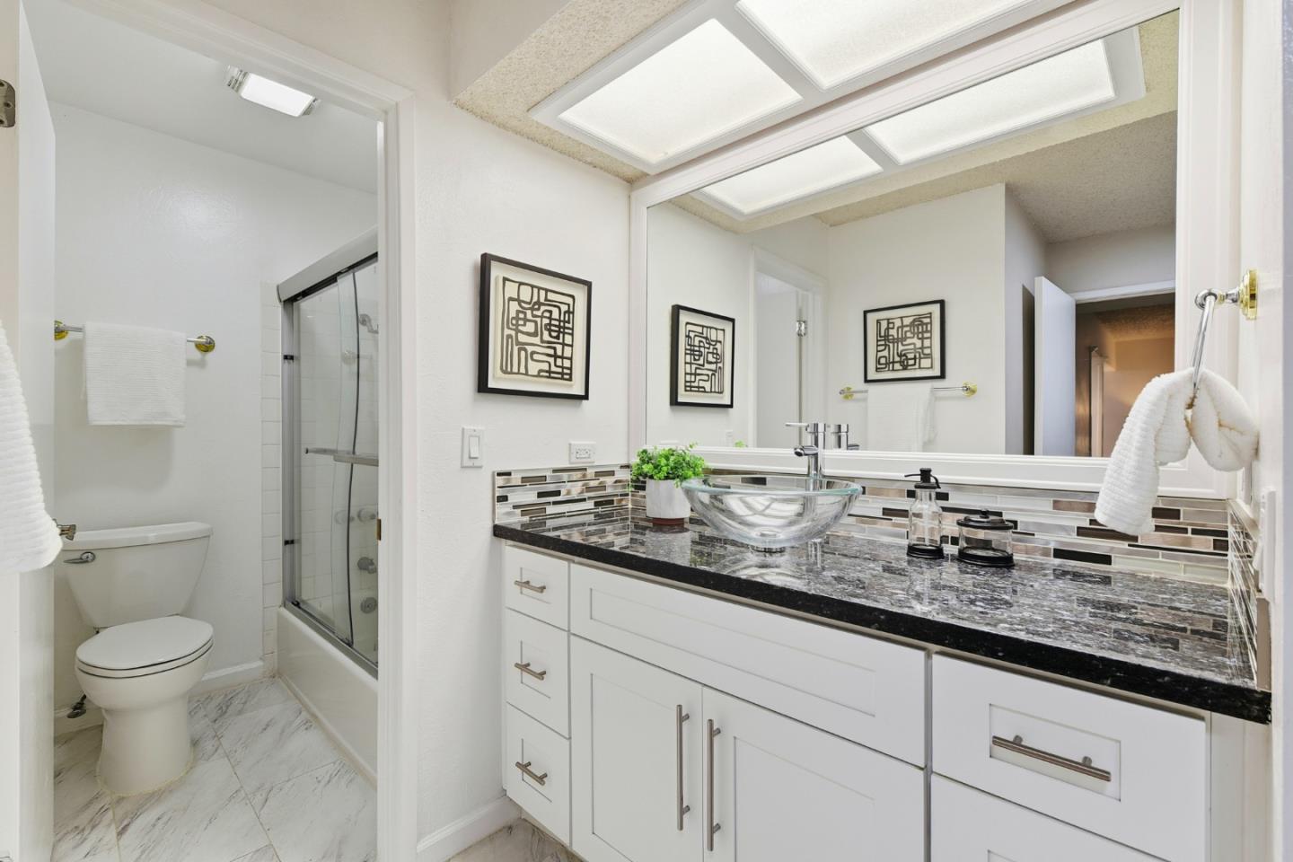 San Jose, California, 95126, United States, 1 Bedroom Bedrooms, ,1 BathroomBathrooms,Residential,For Sale,1965439