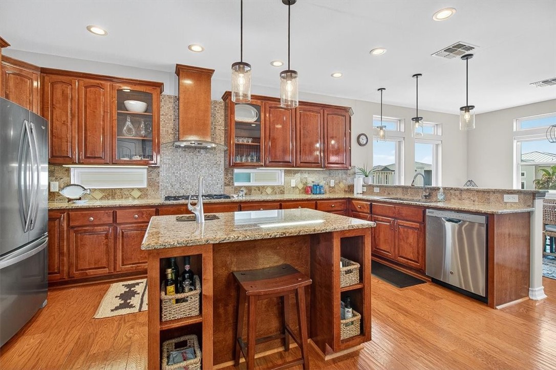 Port Aransas, Texas, 78373, United States, 4 Bedrooms Bedrooms, ,5 BathroomsBathrooms,Residential,For Sale,1926125