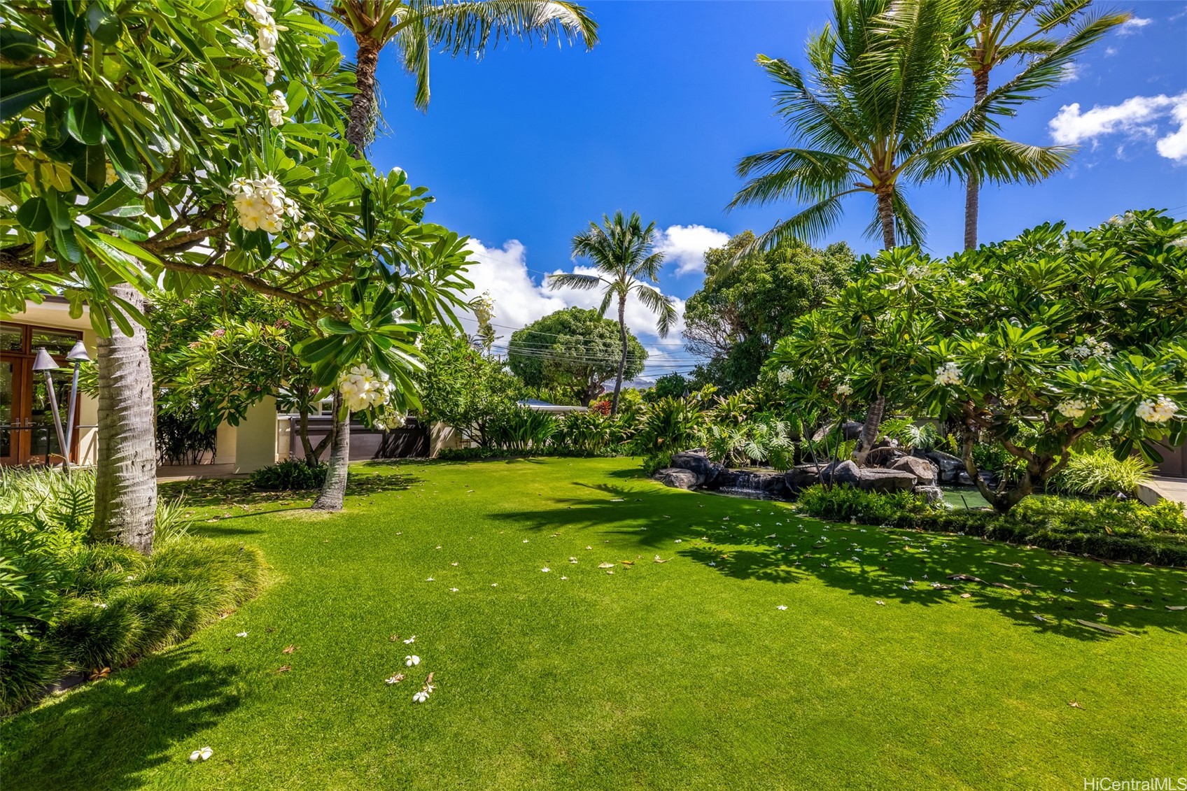 Honolulu, Hawaii, 96825, United States, 6 Bedrooms Bedrooms, ,8 BathroomsBathrooms,Residential,For Sale,1900933