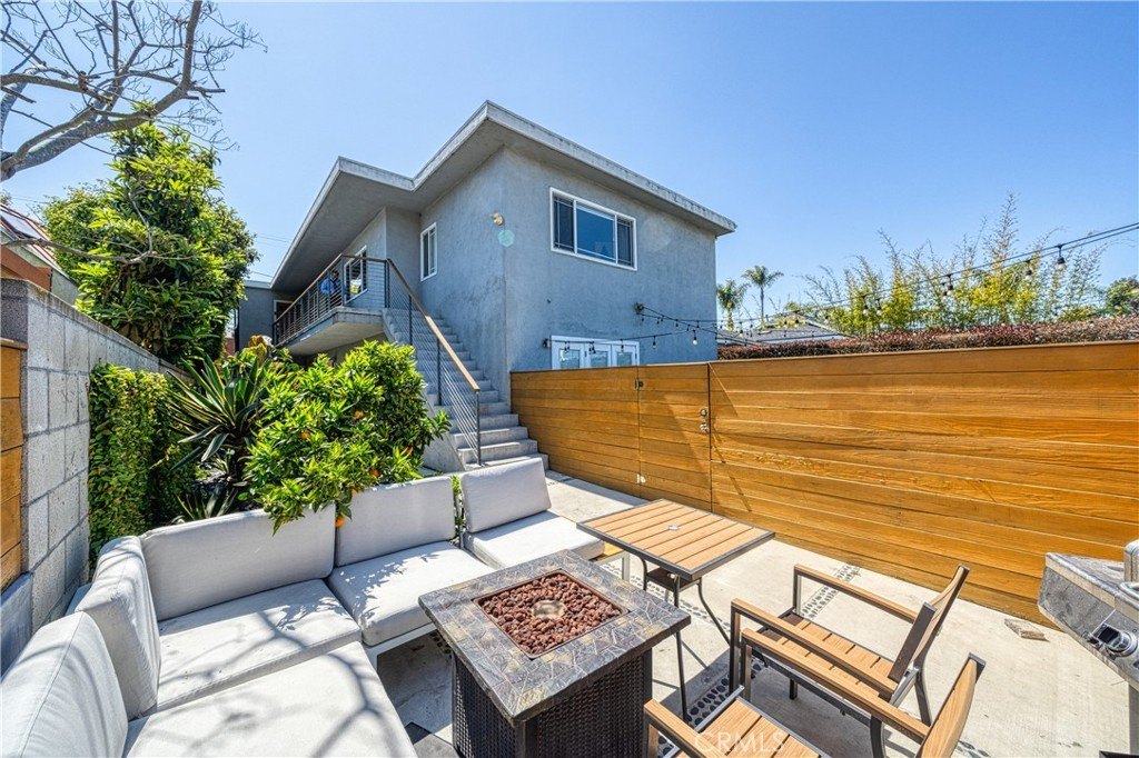 Venice, California, 90291, United States, 10 Bedrooms Bedrooms, ,8 BathroomsBathrooms,Residential,For Sale,1826994