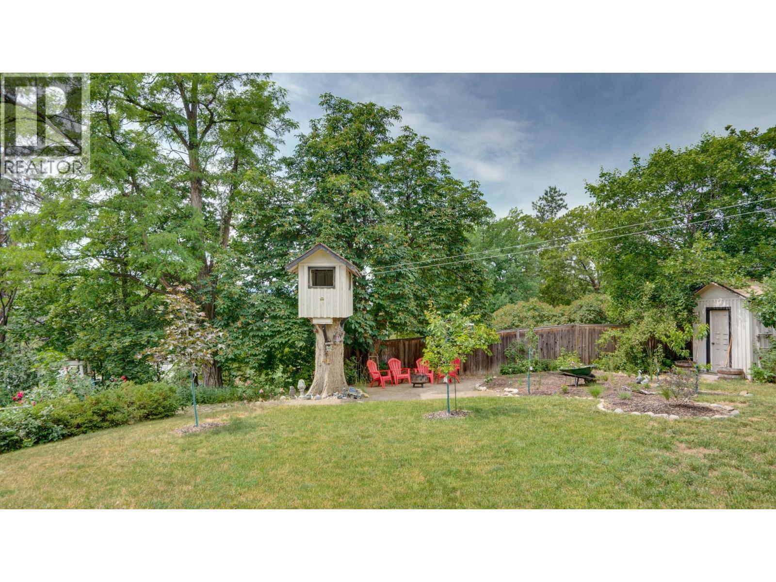 VERNON, British Columbia, V1T 1J7, CA, 5 Bedrooms Bedrooms, ,2 BathroomsBathrooms,Residential,For Sale,1917504