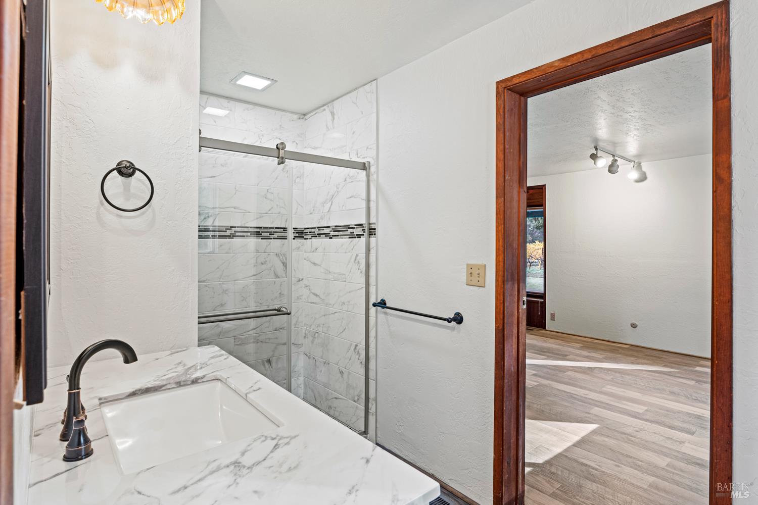 Philo, California, 95466, United States, 3 Bedrooms Bedrooms, ,3 BathroomsBathrooms,Residential,For Sale,1987364