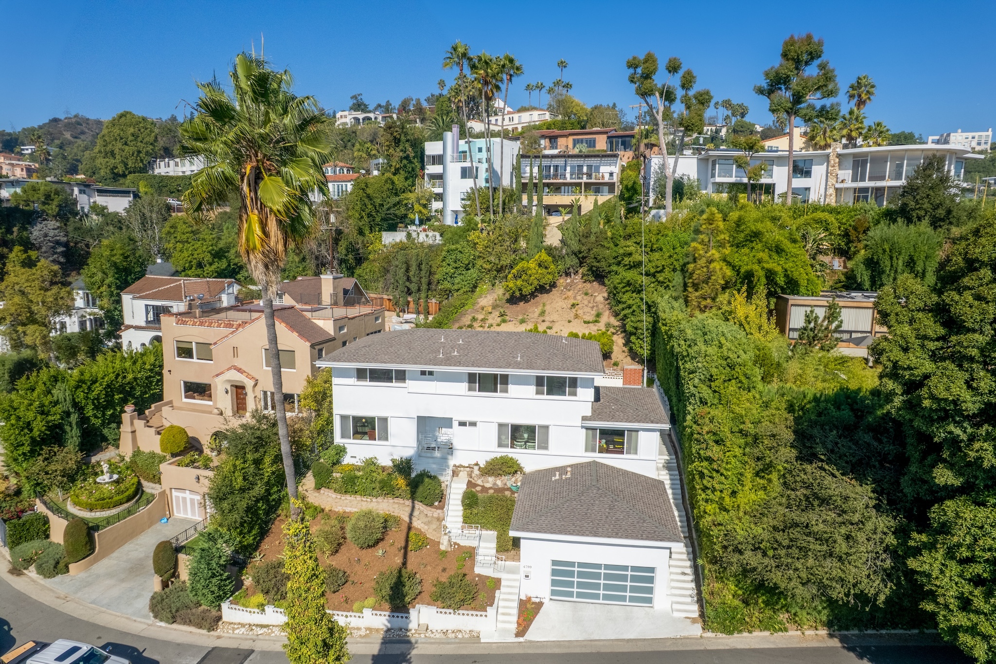  4799 Bonvue Ave - 物件實景