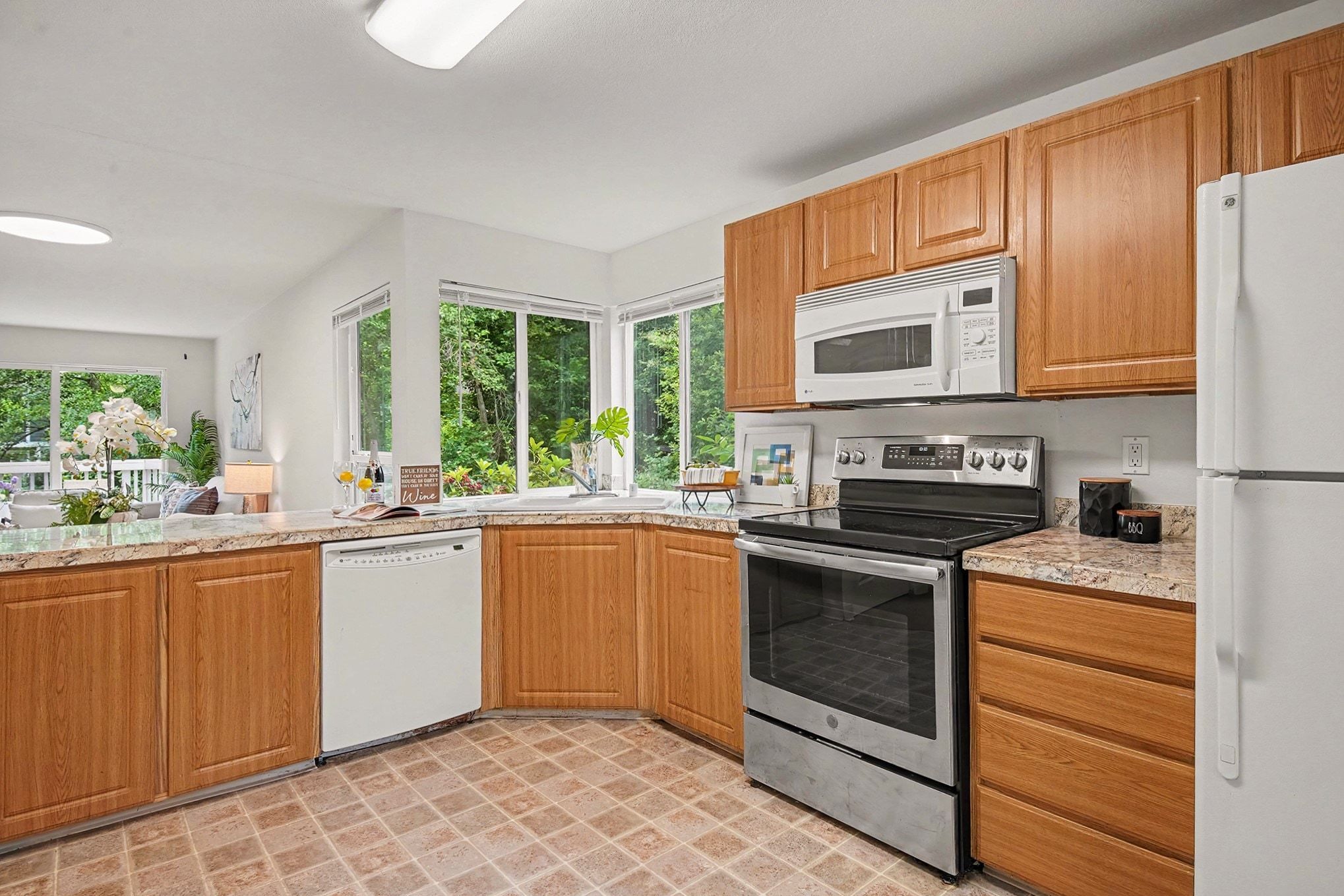  13105 102nd Lane NE, Kirkland, WA 98034 - 物件實景