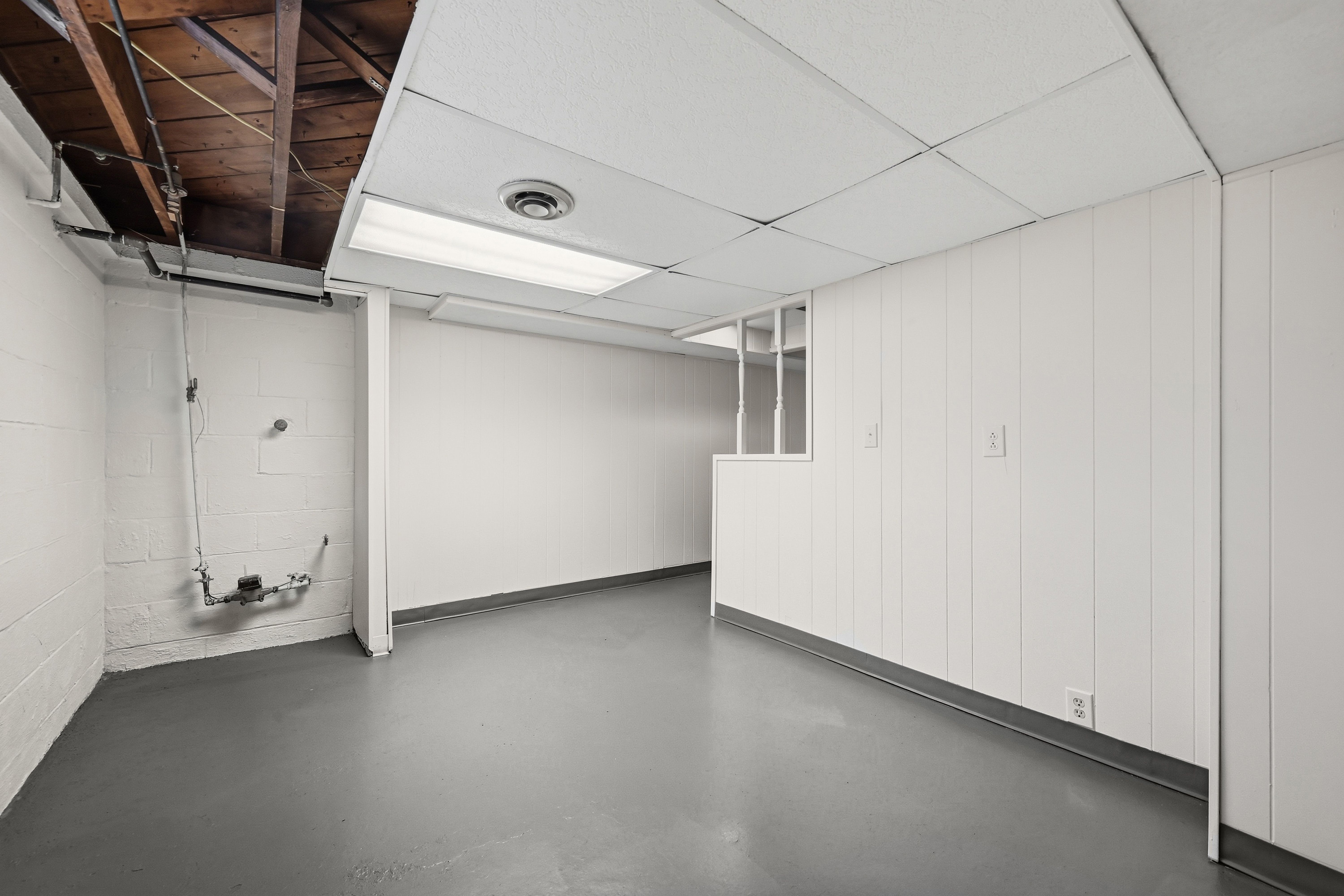  73 Clifford Drive, Pittsburgh, PA 15220 - 物件實景