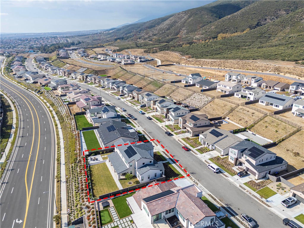 Fontana, California, 92336, United States, 4 Bedrooms Bedrooms, ,3 BathroomsBathrooms,Residential,For Sale,1995371