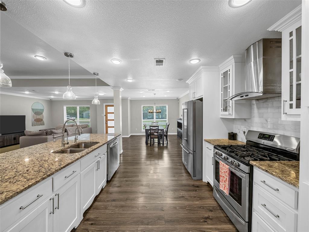 Dallas, Texas, 75229, United States, 3 Bedrooms Bedrooms, ,3 BathroomsBathrooms,Residential,For Sale,1912559