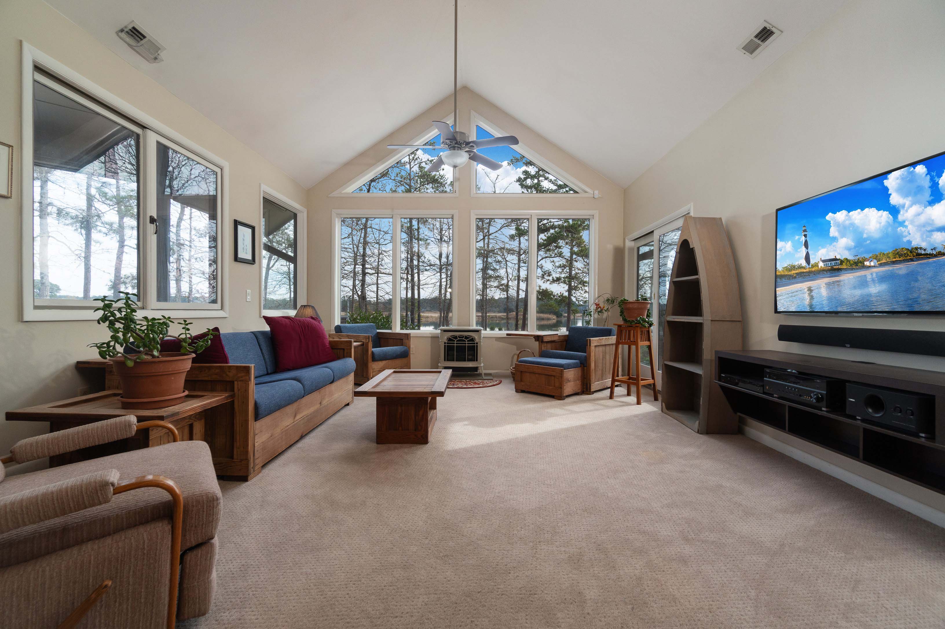 Oriental, North Carolina, 28571, United States, 3 Bedrooms Bedrooms, ,3 BathroomsBathrooms,Residential,For Sale,2005198