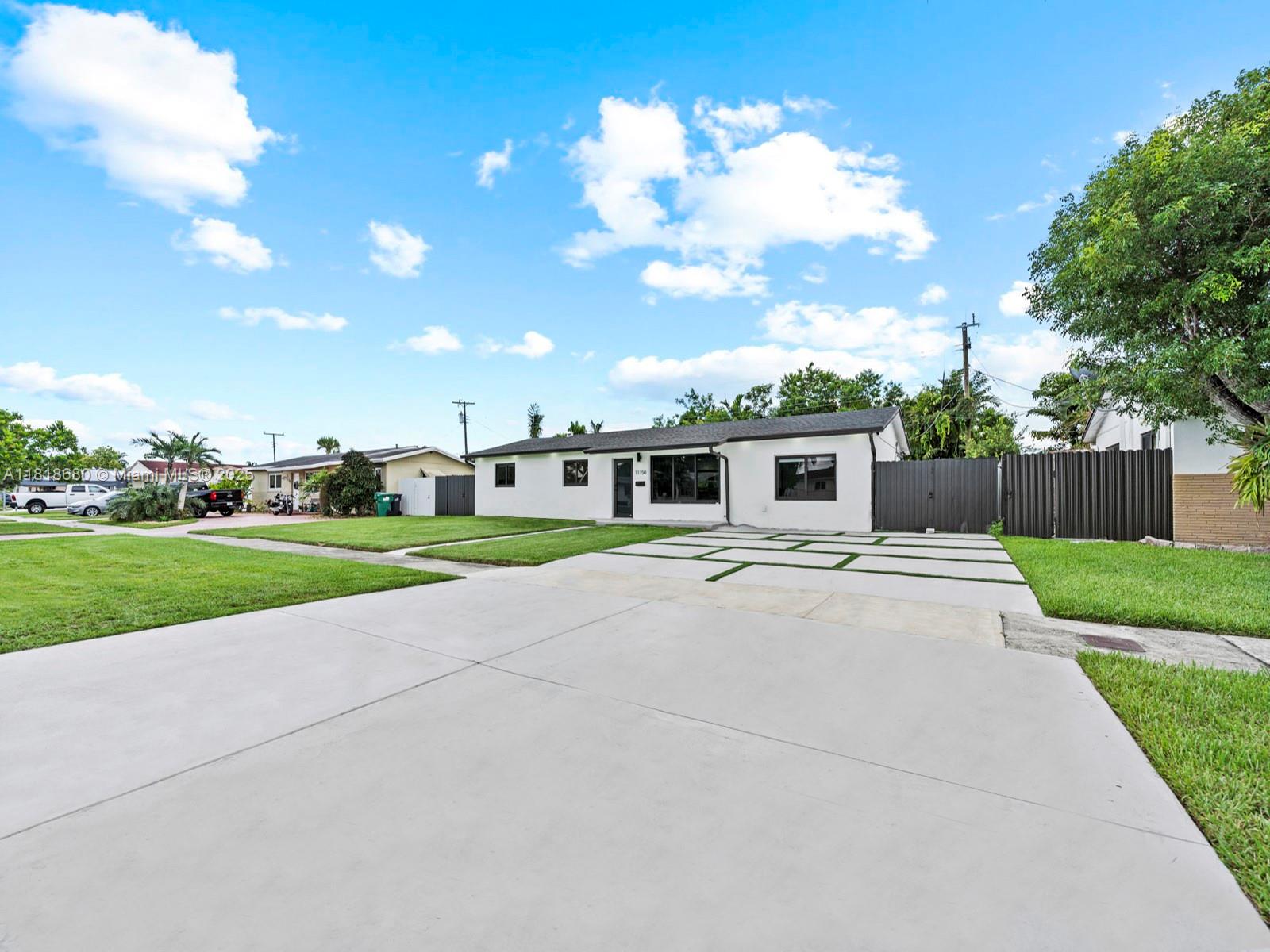Miami, Florida, 33173, United States, 3 Bedrooms Bedrooms, ,2 BathroomsBathrooms,Residential,For Sale,1857432