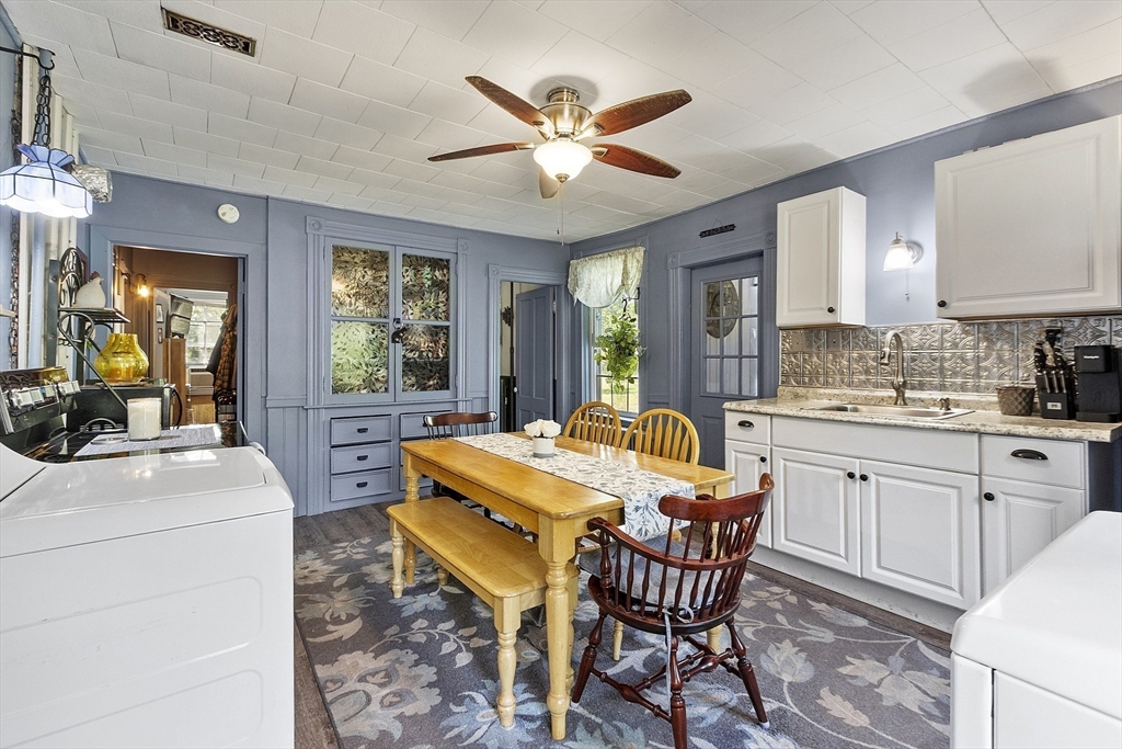 Templeton, Massachusetts, 01468, United States, 3 Bedrooms Bedrooms, ,2 BathroomsBathrooms,Residential,For Sale,1917610