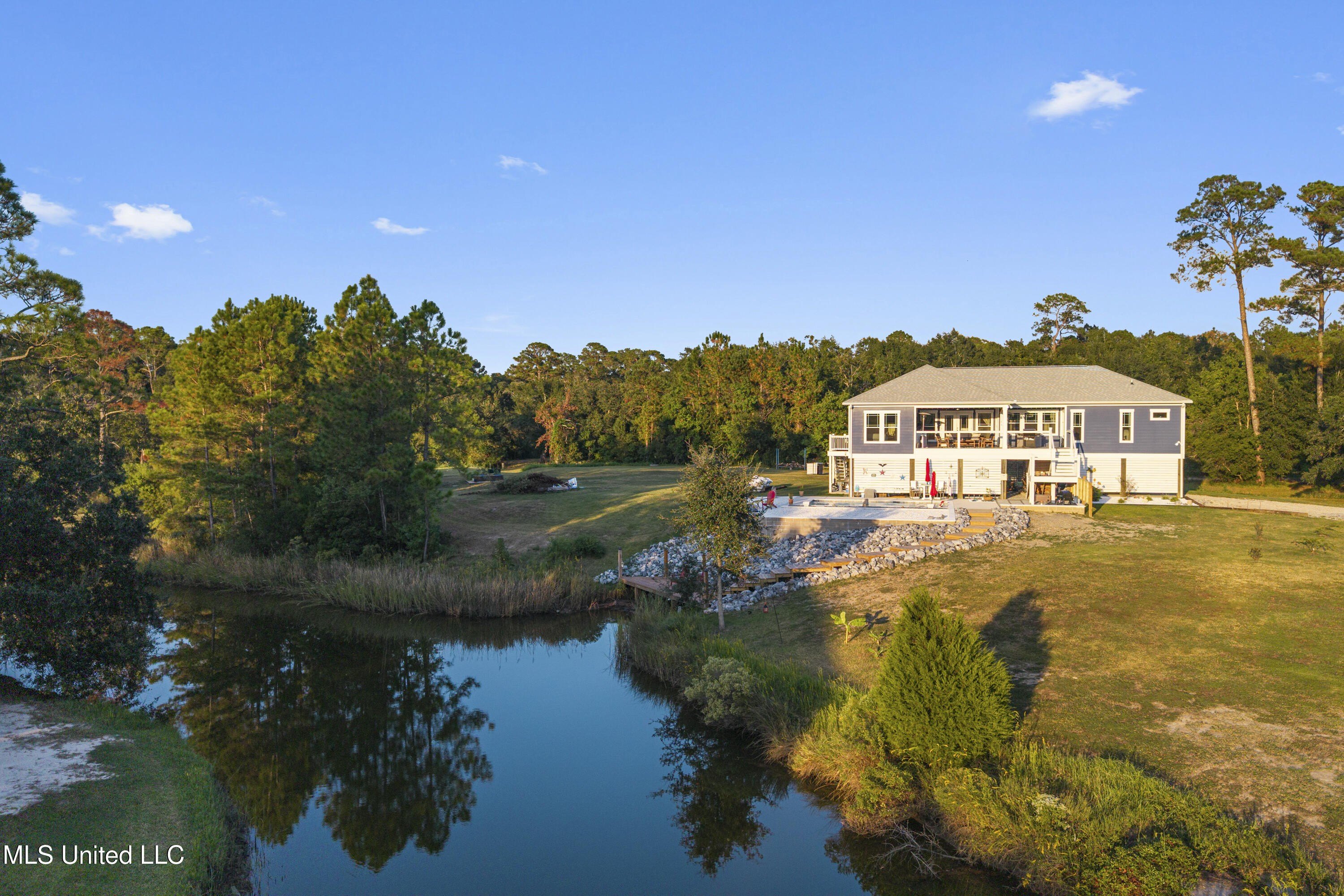 Biloxi, Mississippi, 39532, United States, 3 Bedrooms Bedrooms, ,2 BathroomsBathrooms,Residential,For Sale,1977192