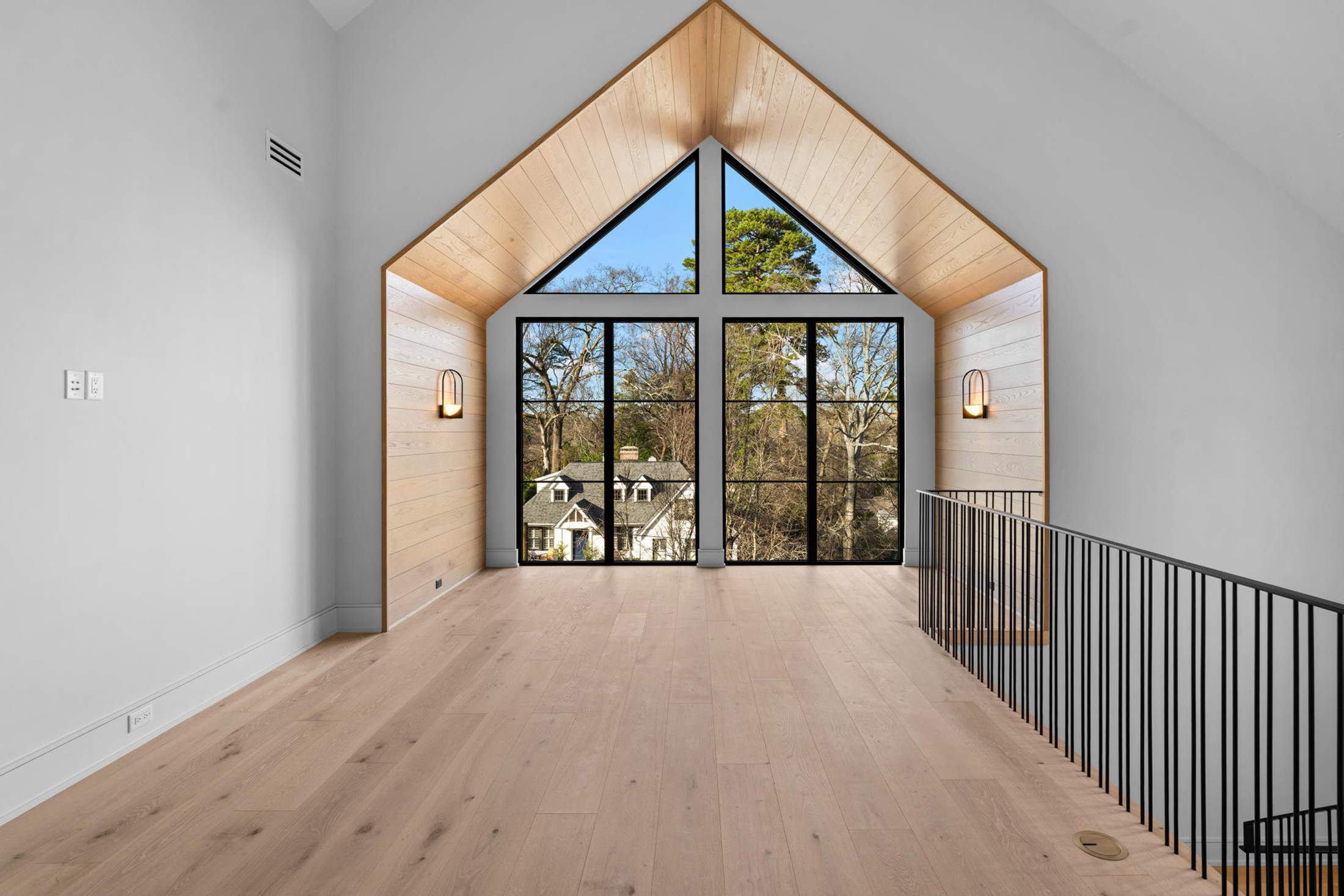  New Construction Transitional Home in the Heart of Morningside - 物件實景