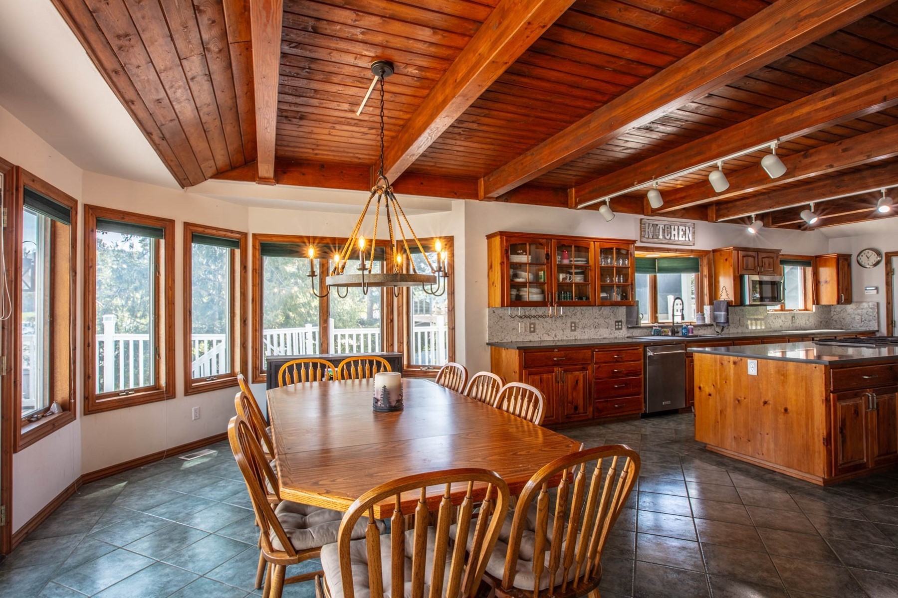  Waterfront Home Pend Oreille - 物件實景