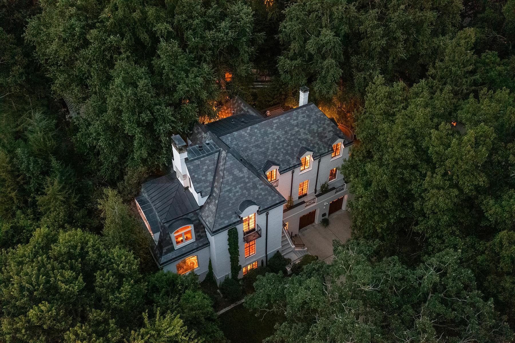 Minneapolis, Minnesota, 55416, United States, 4 Bedrooms Bedrooms, ,4 BathroomsBathrooms,Residential,For Sale,1901324