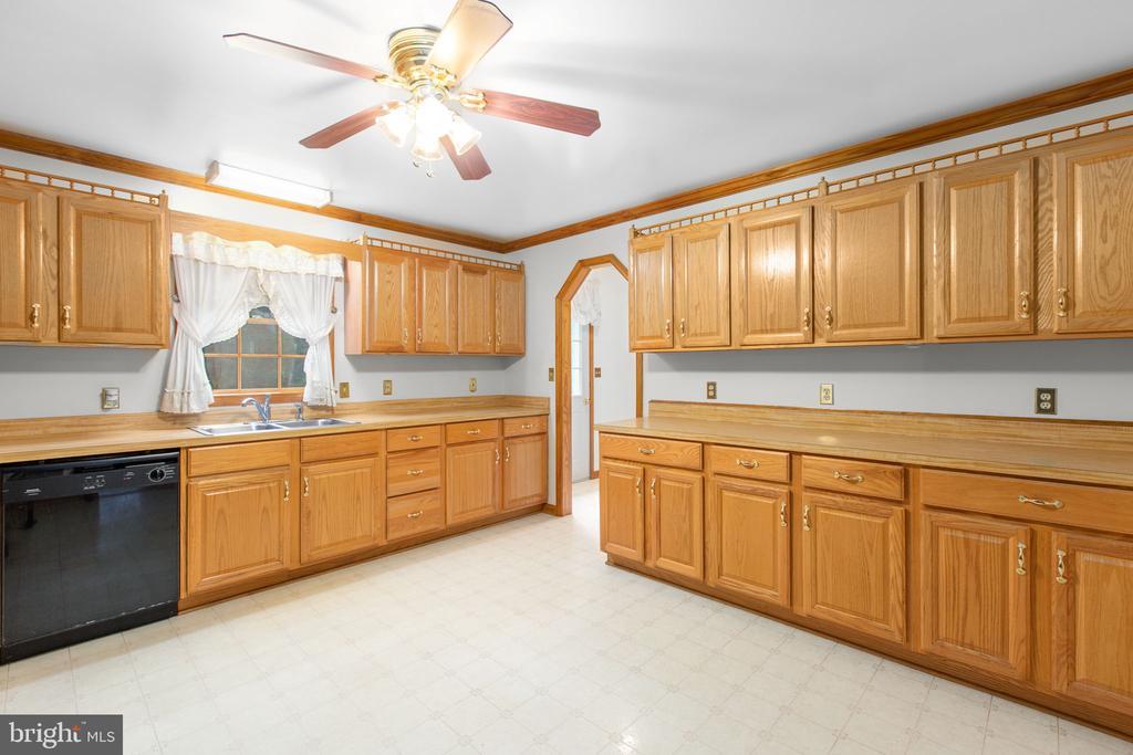 Spotsylvania, Virginia, 22551, United States, 3 Bedrooms Bedrooms, ,2 BathroomsBathrooms,Residential,For Sale,1962563