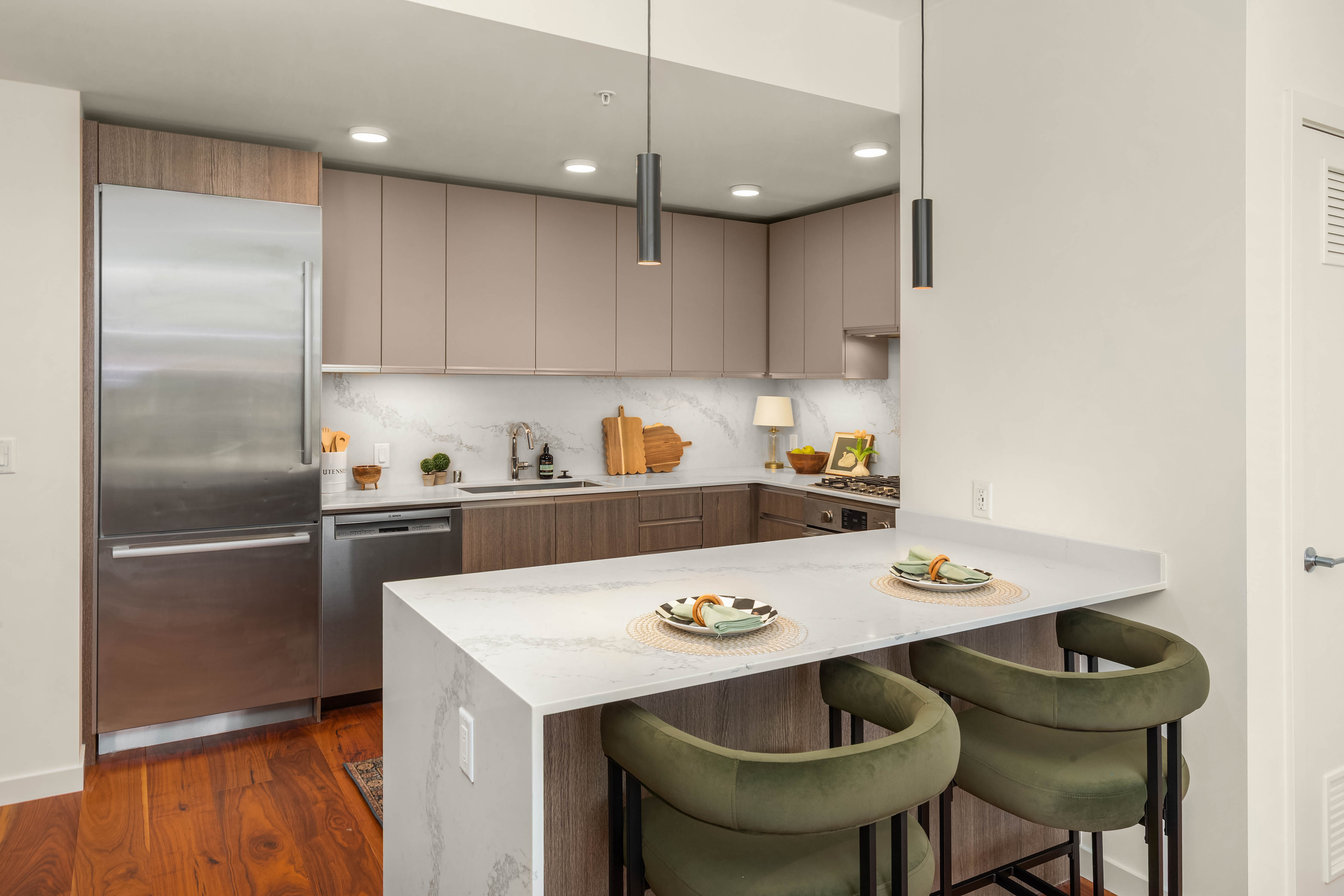  800 Columbia Street #2305, Seattle, WA, 98104 - 物件實景