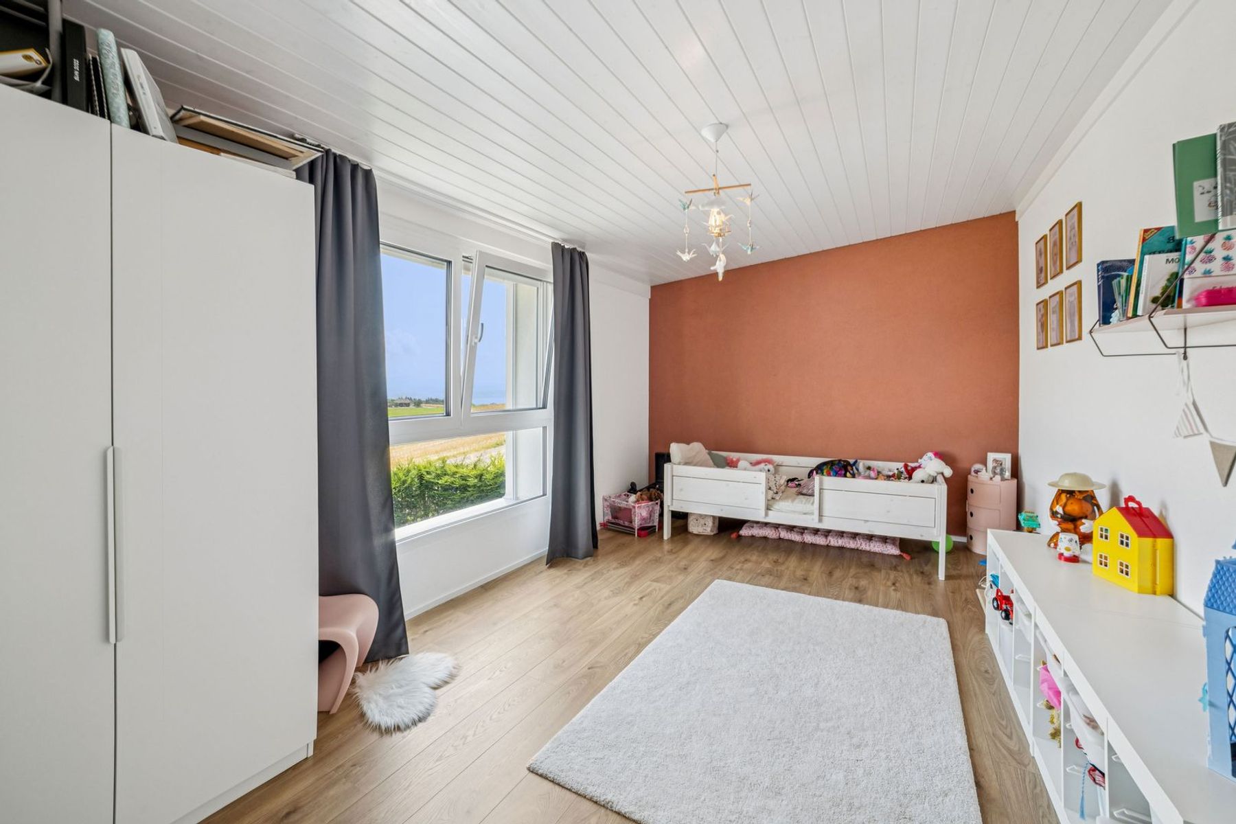 Spacious, modern villa with garden and top-of-the-range finishes - 物件實景