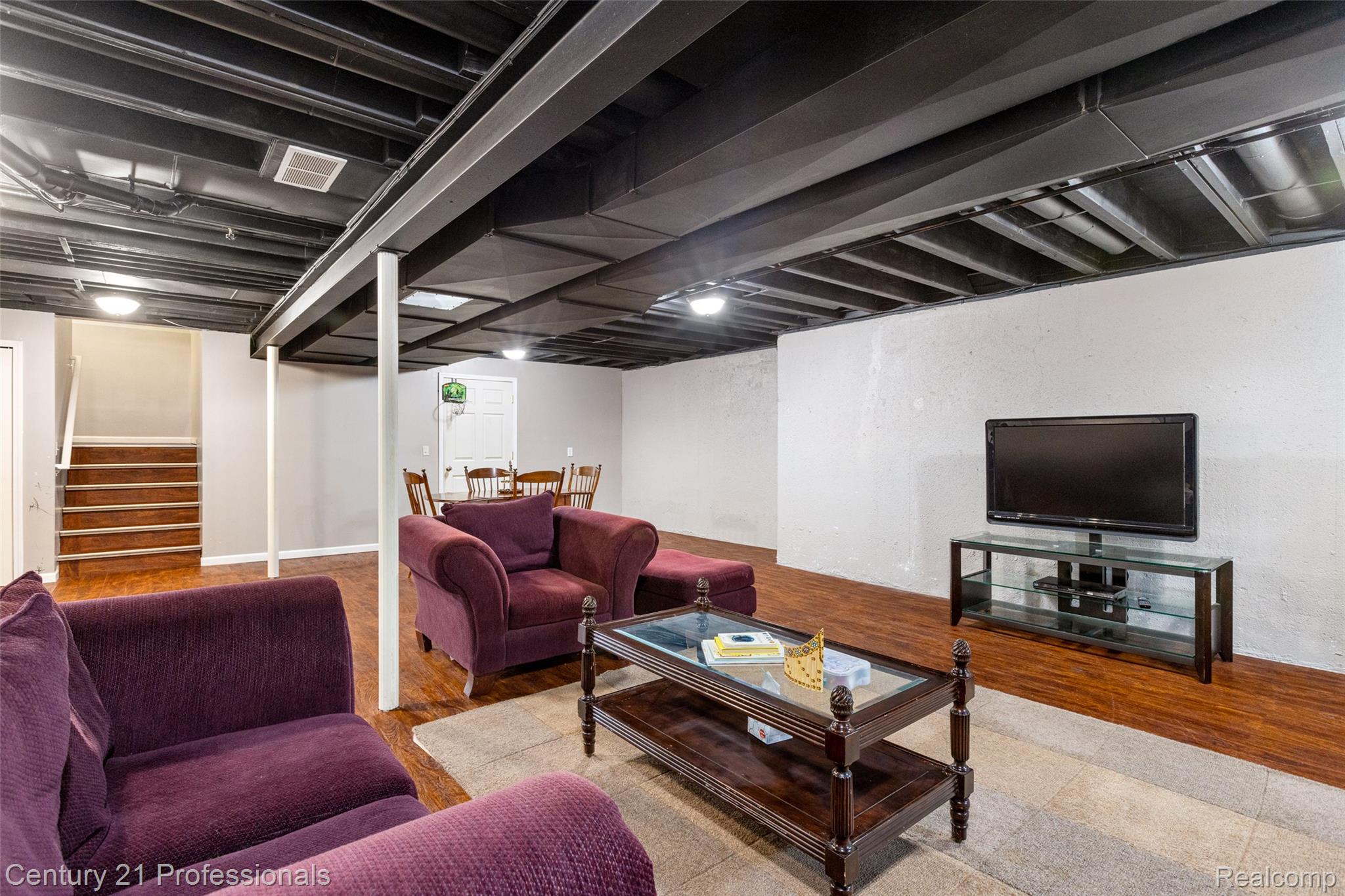 LakeOrion, Michigan, 48359, United States, 4 Bedrooms Bedrooms, ,3 BathroomsBathrooms,Residential,For Sale,1973715