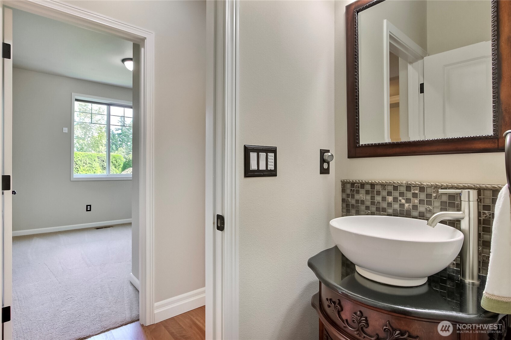 Puyallup, Washington, 98375, United States, 3 Bedrooms Bedrooms, ,3 BathroomsBathrooms,Residential,For Sale,1918513