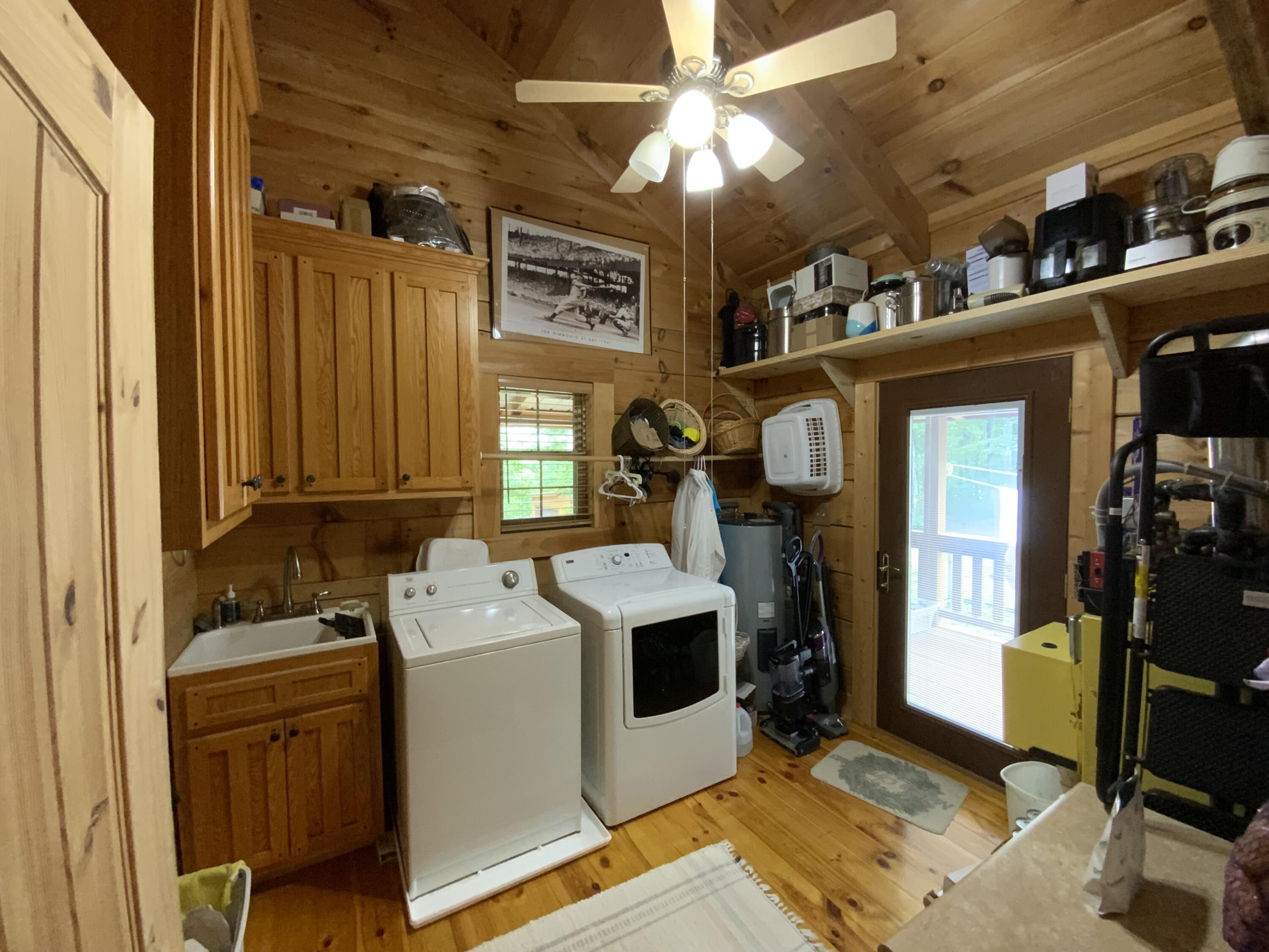 Tracy City, Tennessee, 37387, United States, 3 Bedrooms Bedrooms, ,Residential,For Sale,1979741