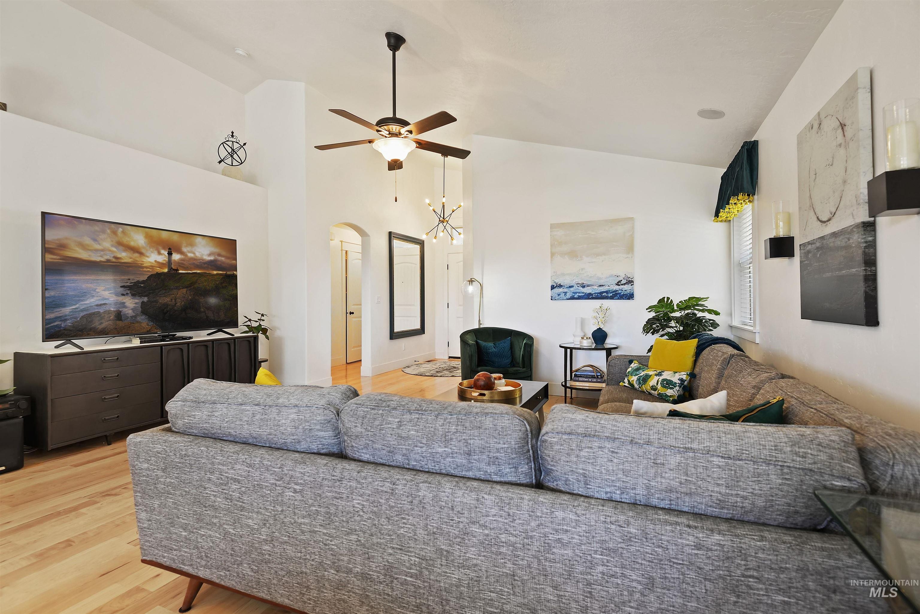 4923 Torana St, Meridian, Idaho, 83646, United States, 3 Bedrooms Bedrooms, ,2 BathroomsBathrooms,Residential,For Sale,4923 Torana St,1627957