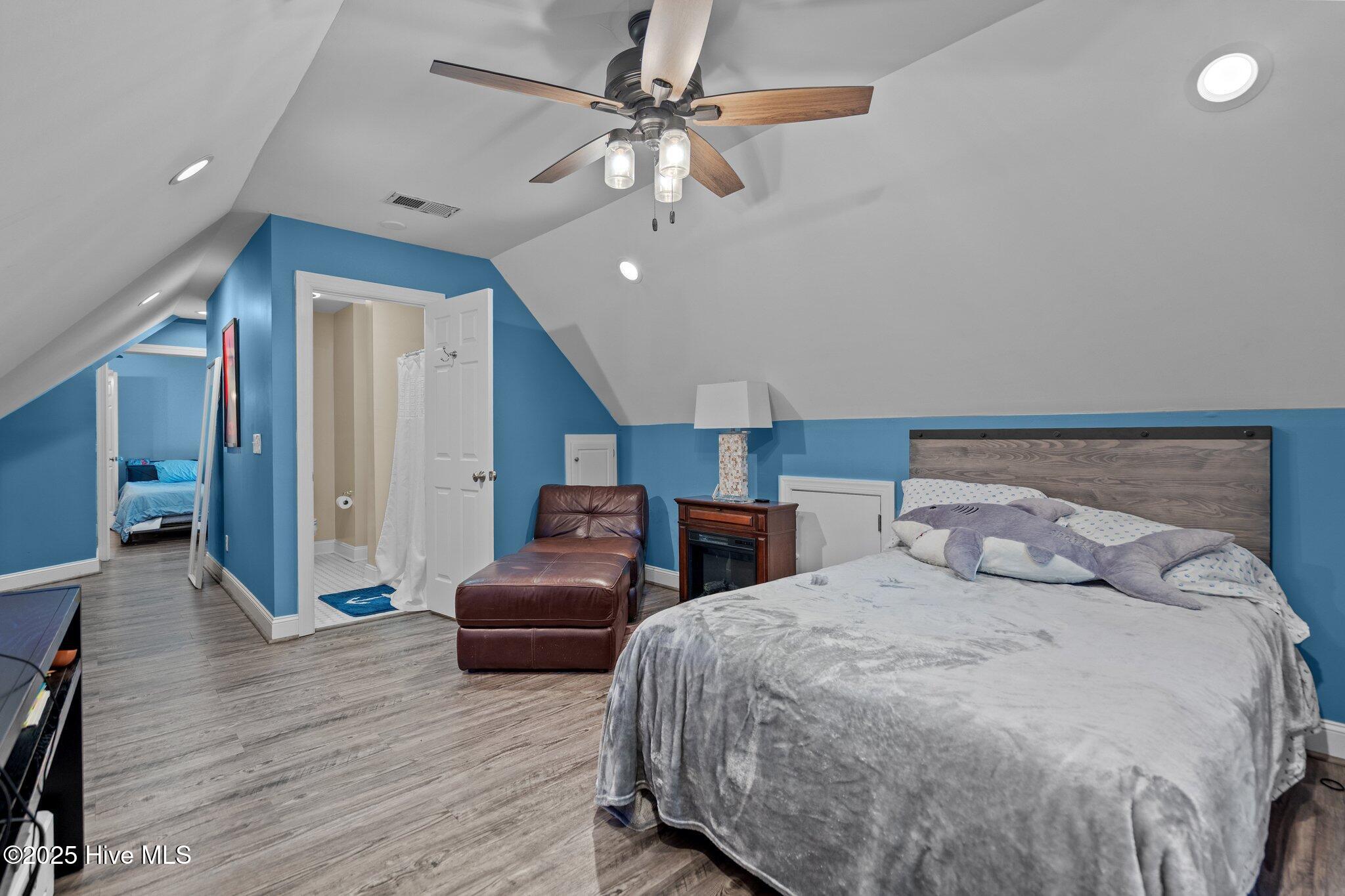 Wallace, North Carolina, 28466, United States, 4 Bedrooms Bedrooms, ,4 BathroomsBathrooms,Residential,For Sale,1930651