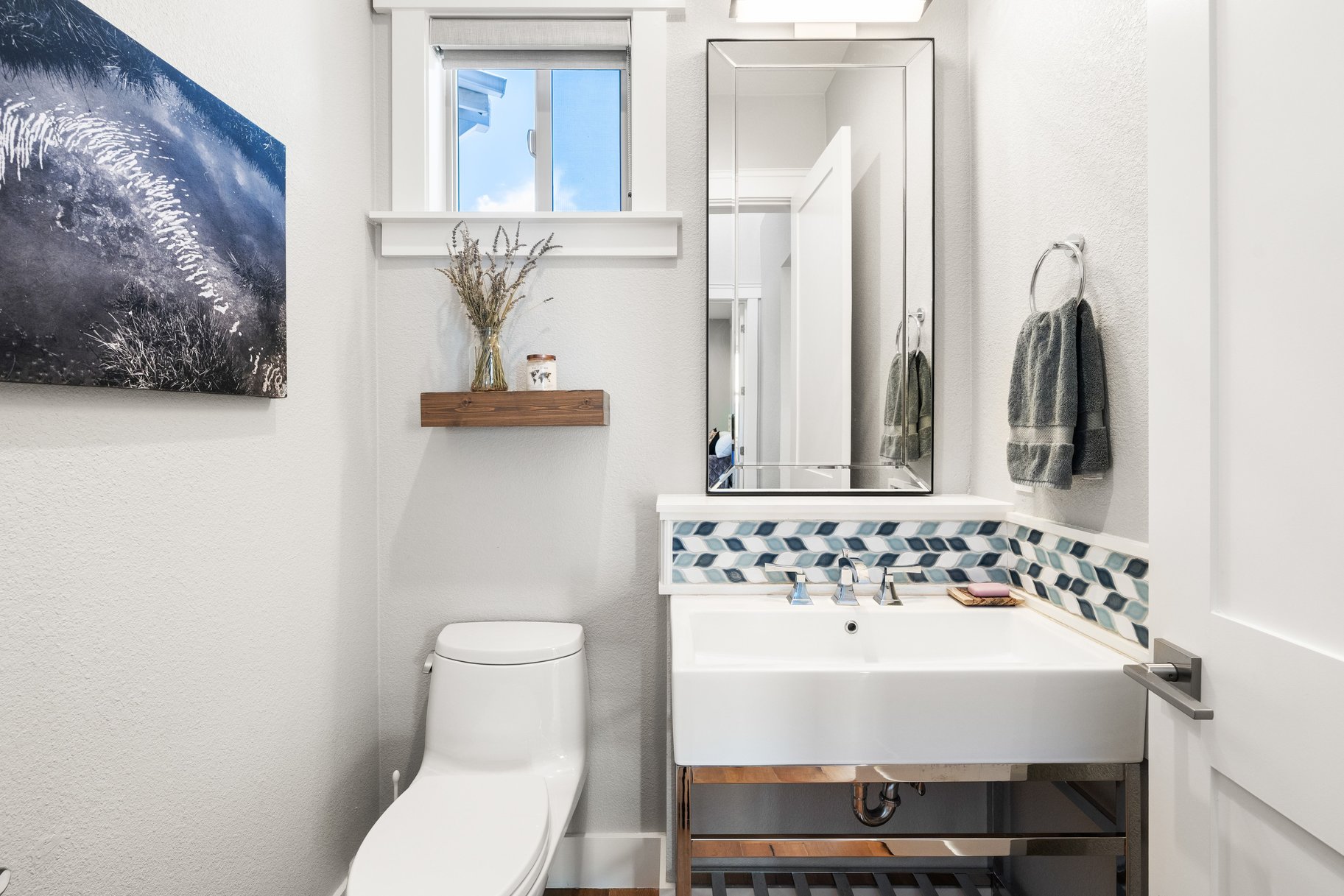  Refined living on one of Reno