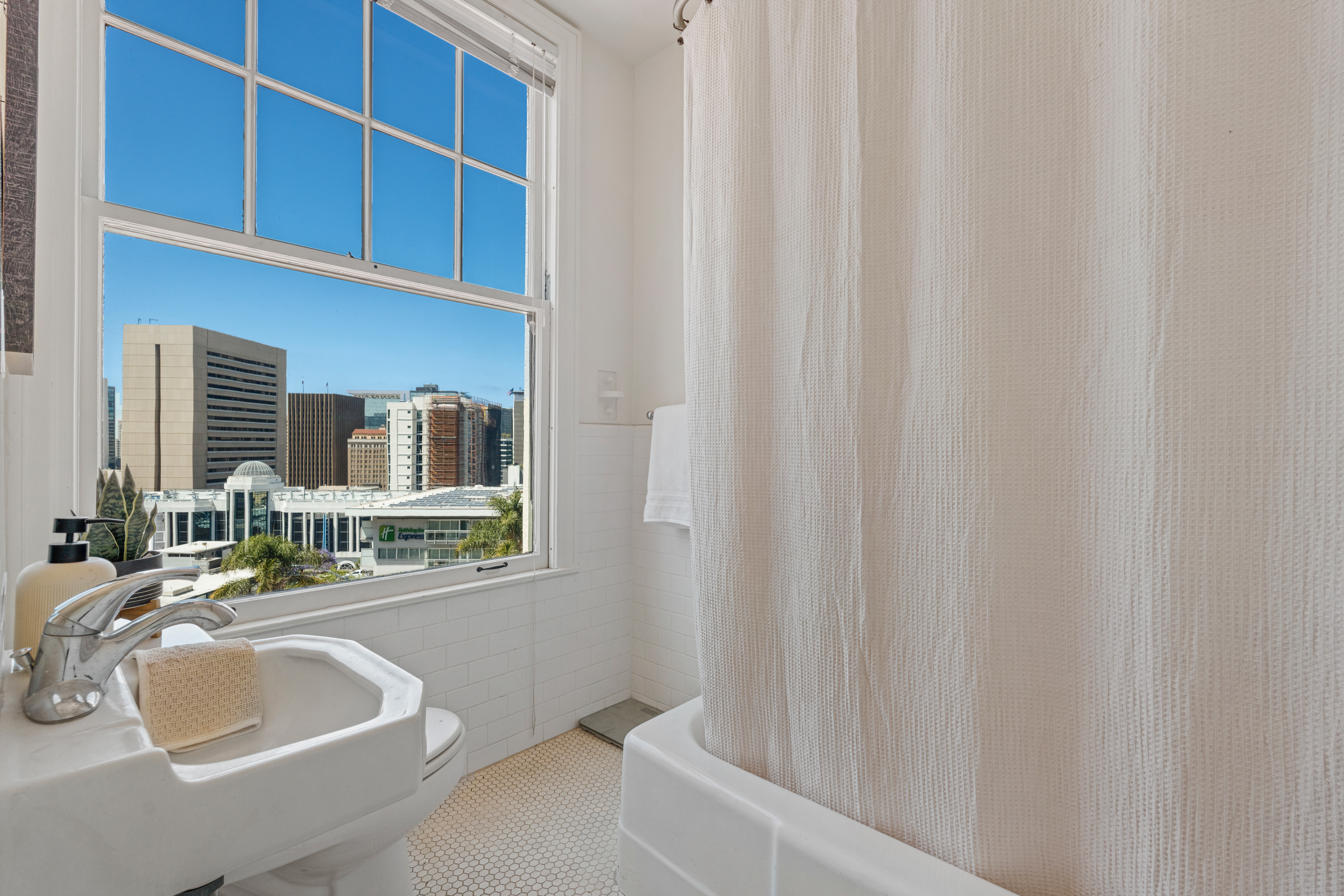  702 Ash Street, San Diego, CA 92101 - 物件實景