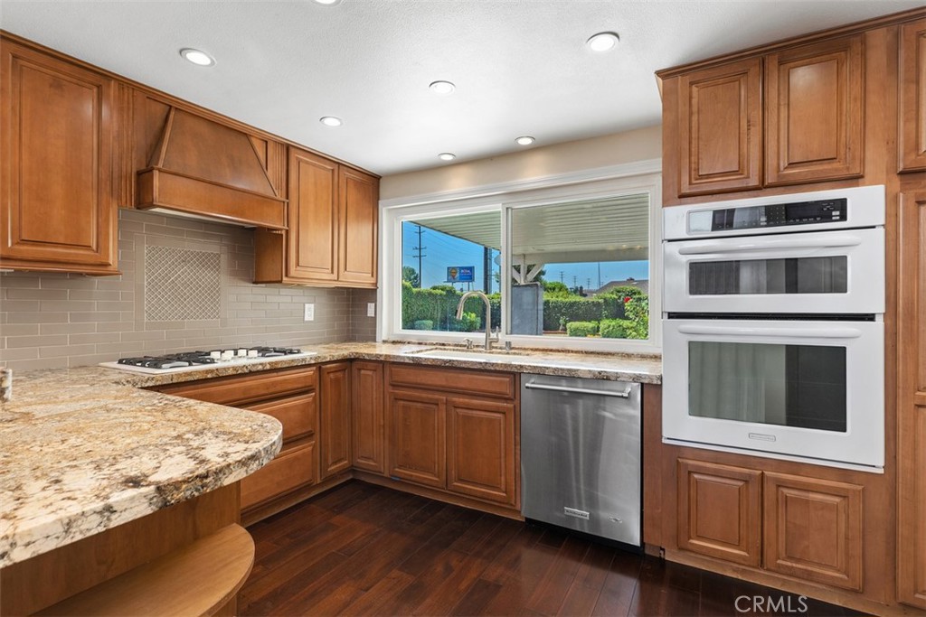 Orange, California, 92865, United States, 5 Bedrooms Bedrooms, ,3 BathroomsBathrooms,Residential,For Sale,1906784