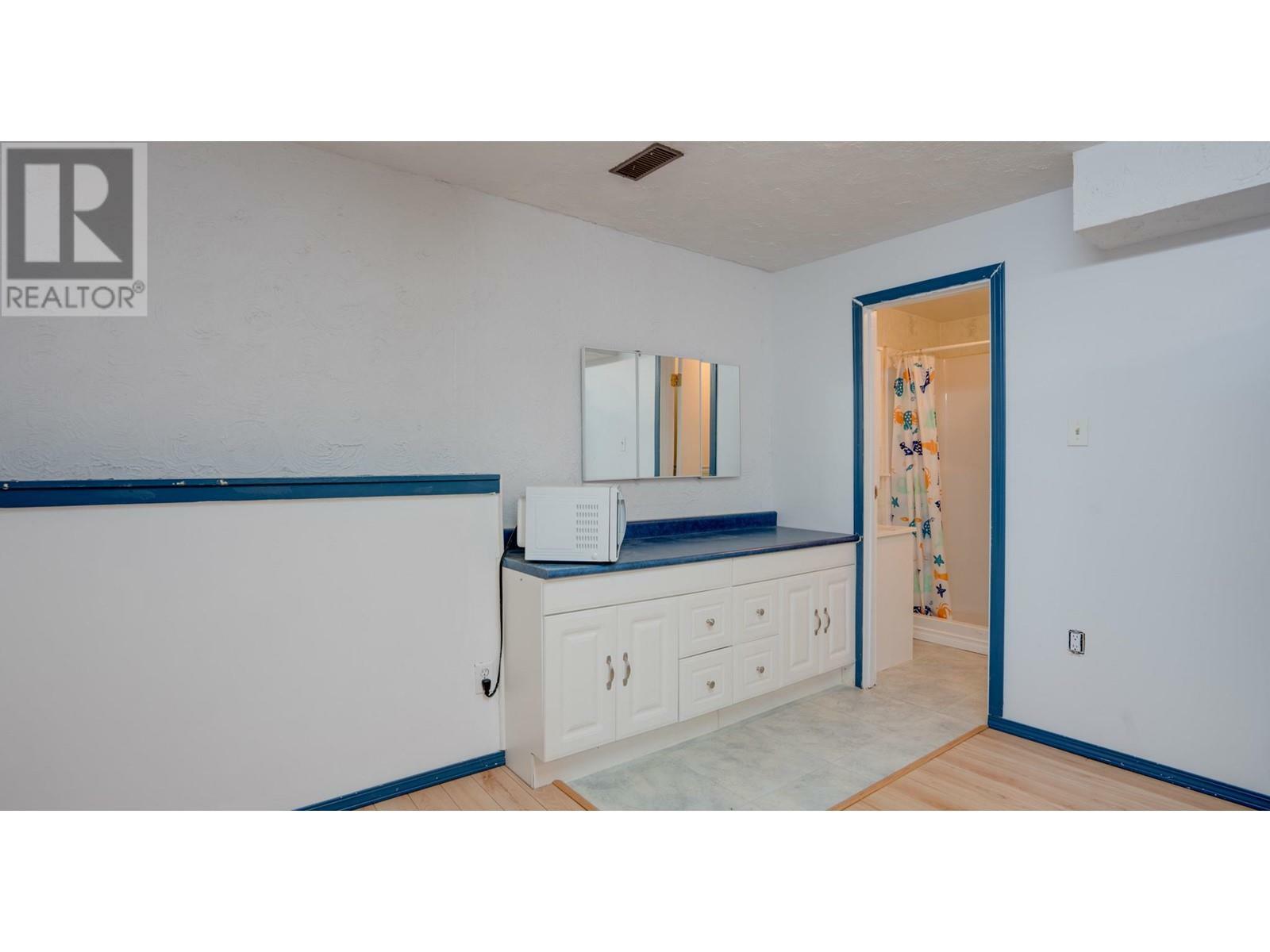 VERNON, British Columbia, V1T 8E2, CA, 3 Bedrooms Bedrooms, ,3 BathroomsBathrooms,Residential,For Sale,1874853