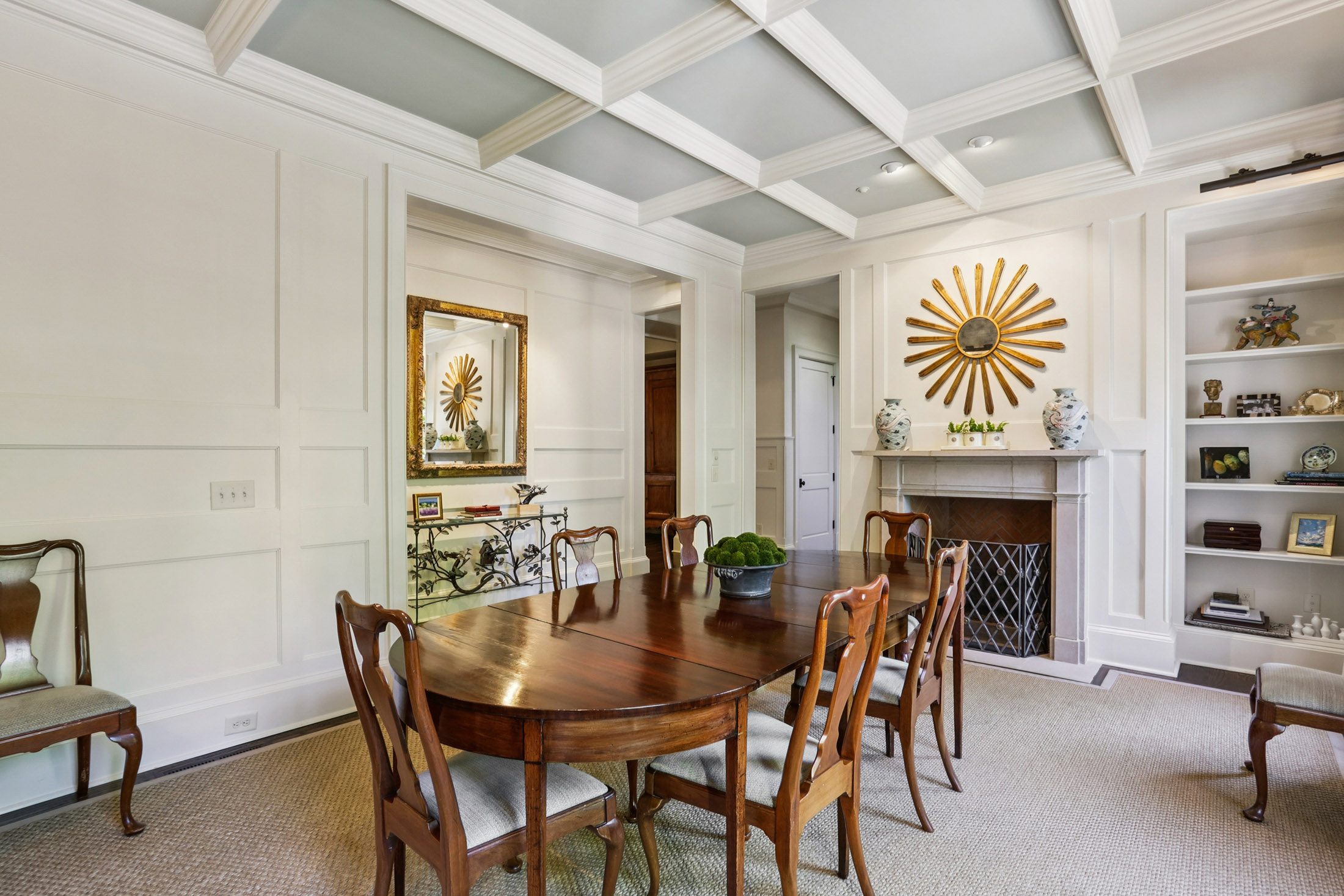  Exceptional Garden Hills Townhome Combines Luxury, Location and Lifestyle - 物件實景