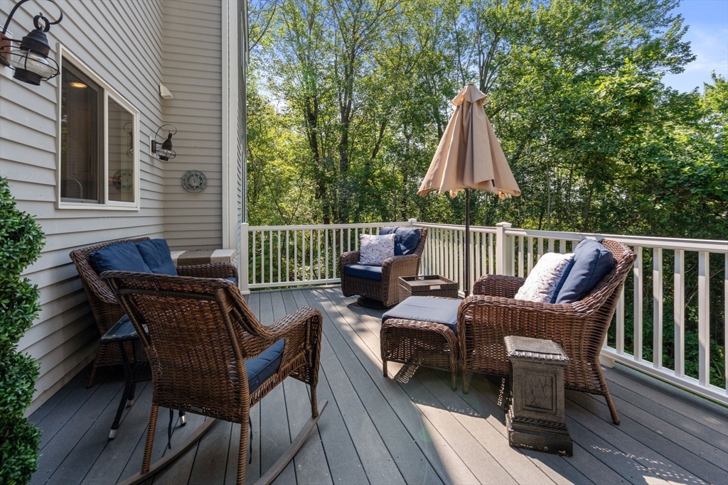Lynnfield, Massachusetts, 01940, United States, 4 Bedrooms Bedrooms, ,3 BathroomsBathrooms,Residential,For Sale,1900631