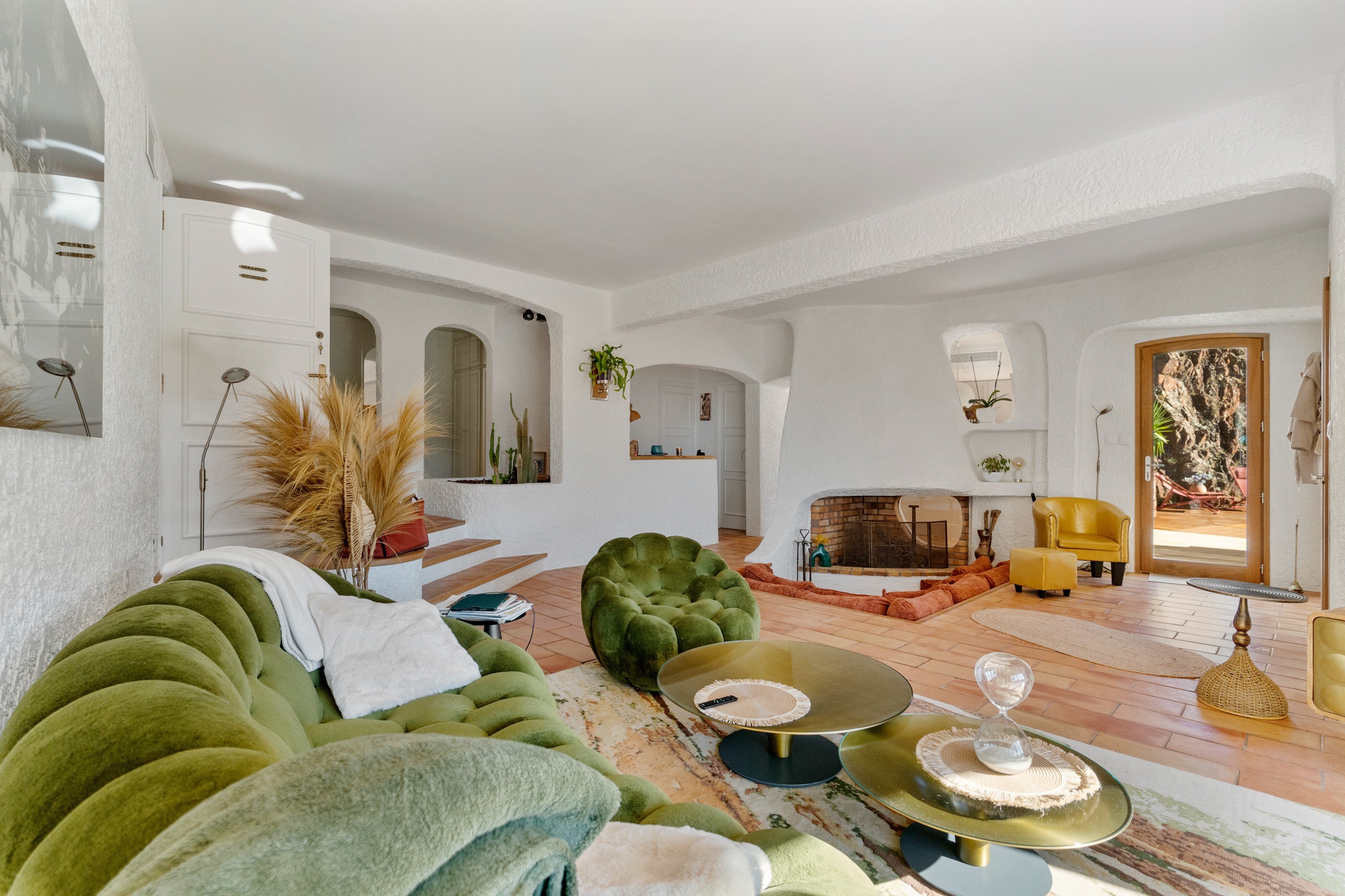  Contemporary Provençal villa for sale near Fréjus and Cannes – Secure estate wi… - 物件實景