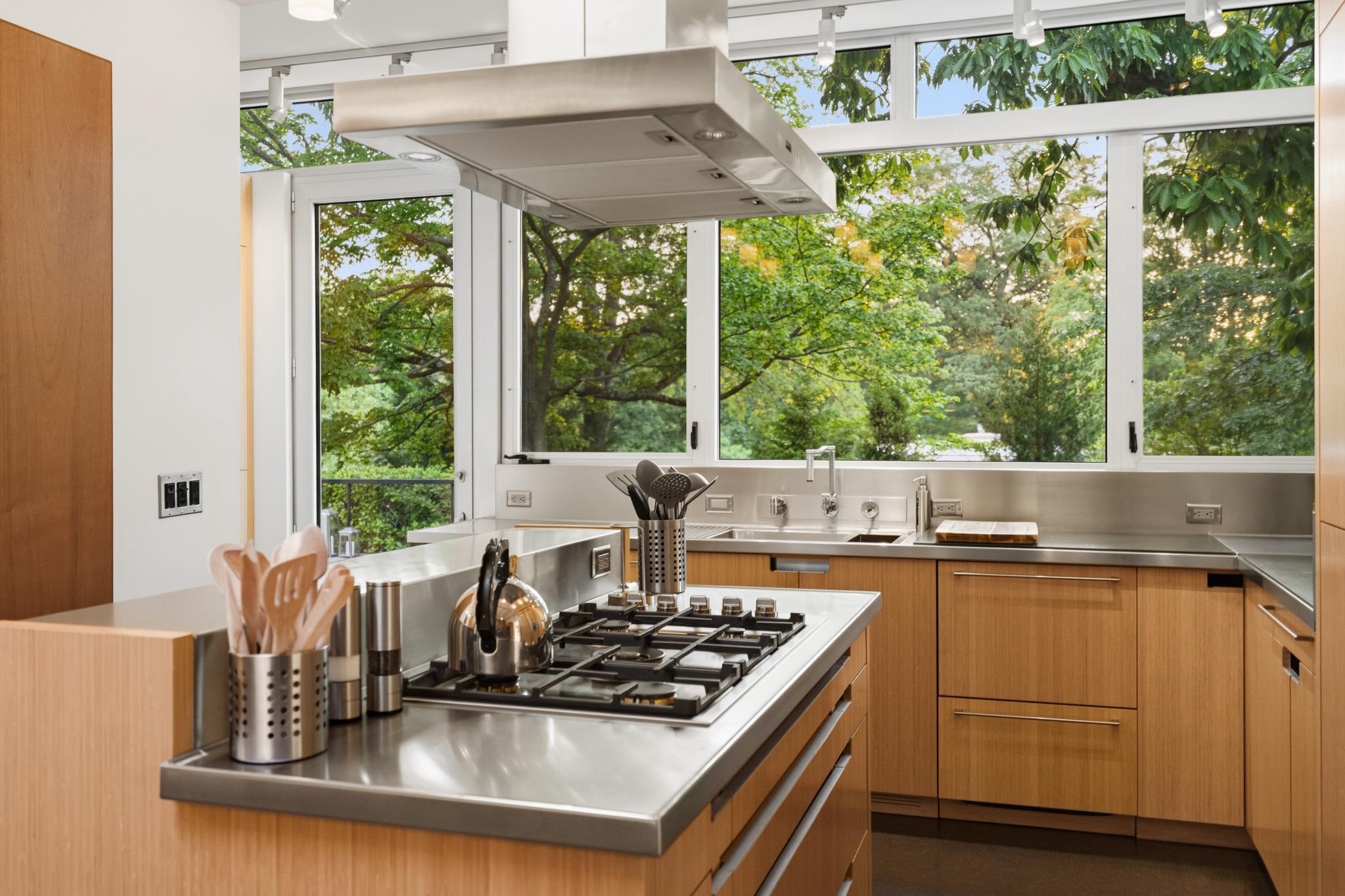  2533 N Ridgeview Road, Arlington, VA, 22207 - 物件實景