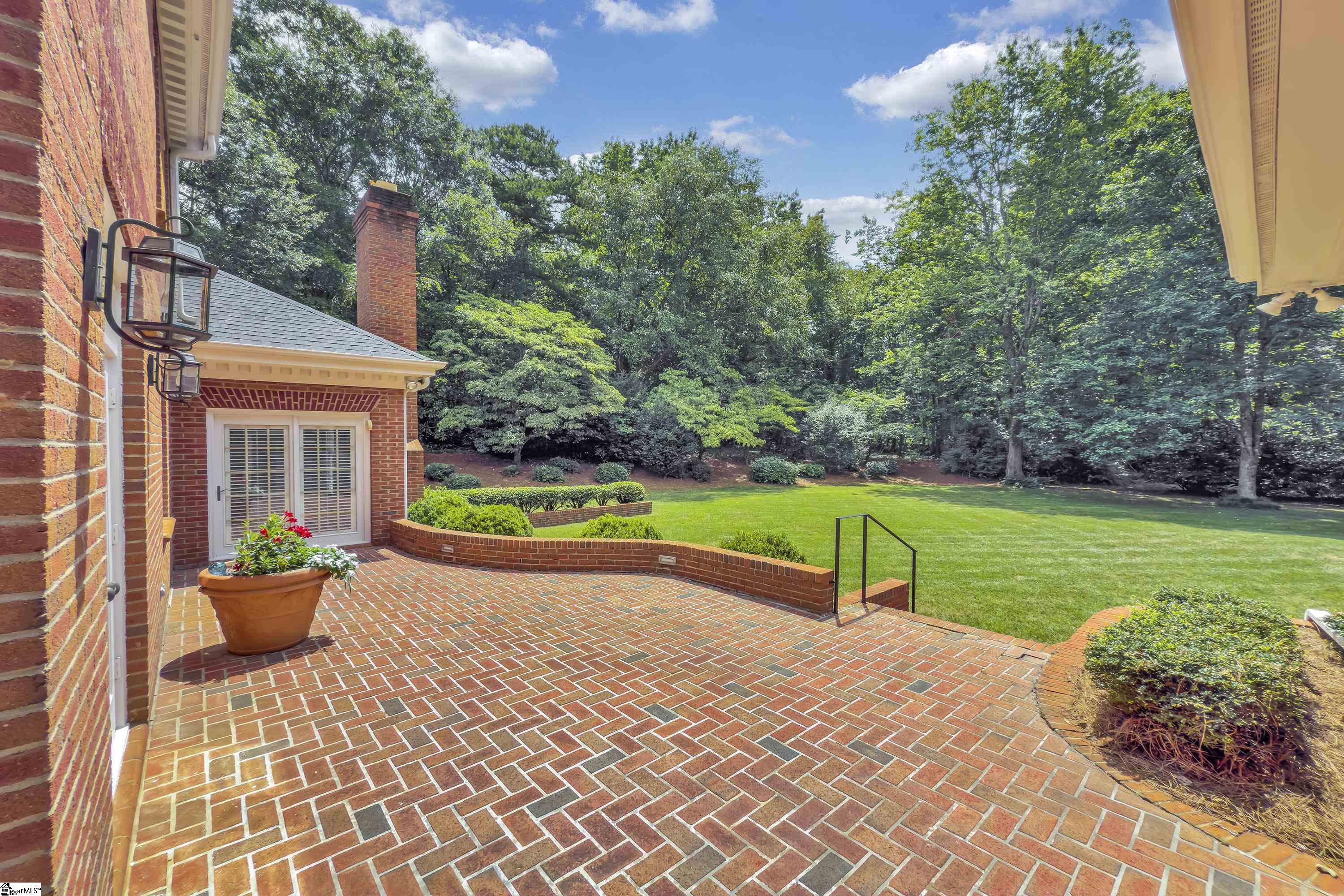 Greenville, South Carolina, 29607, United States, 6 Bedrooms Bedrooms, ,5 BathroomsBathrooms,Residential,For Sale,1901352