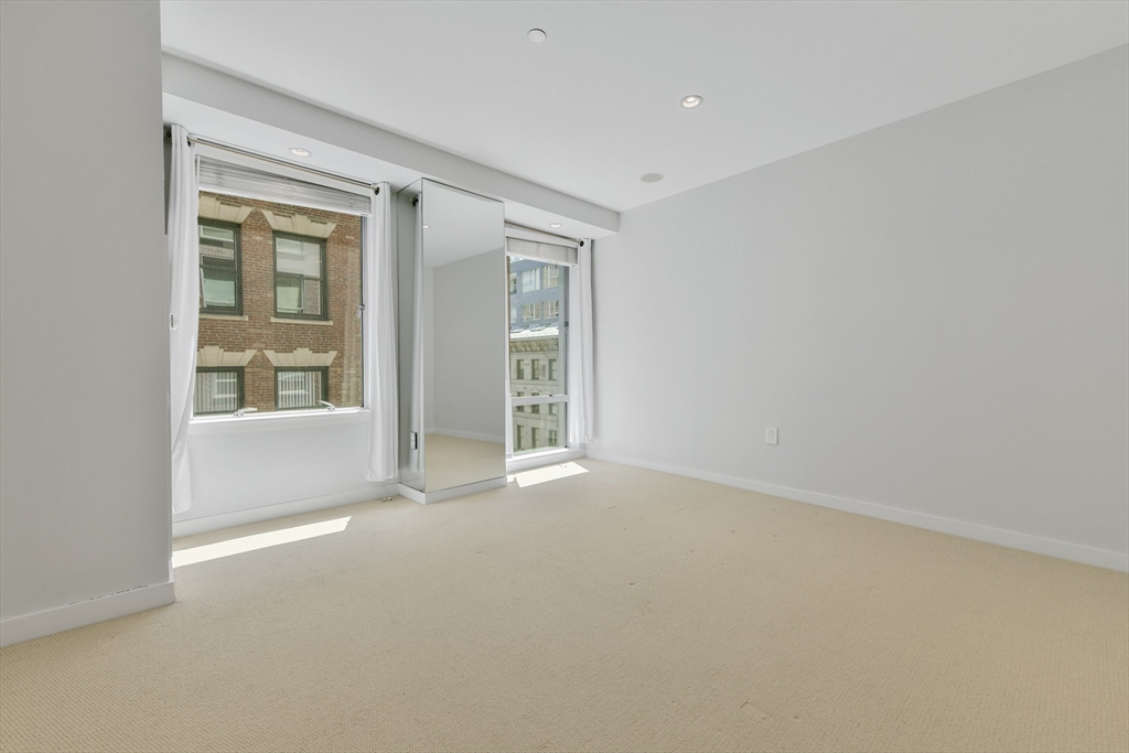 Boston, Massachusetts, 02110, United States, 1 Bedroom Bedrooms, ,1 BathroomBathrooms,Residential,For Sale,1924079