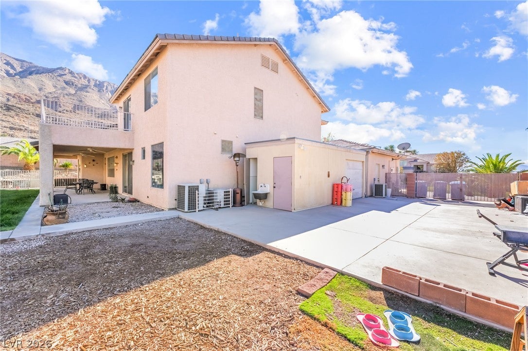 Las Vegas, Nevada, 89110, United States, 6 Bedrooms Bedrooms, ,3 BathroomsBathrooms,Residential,For Sale,1987091