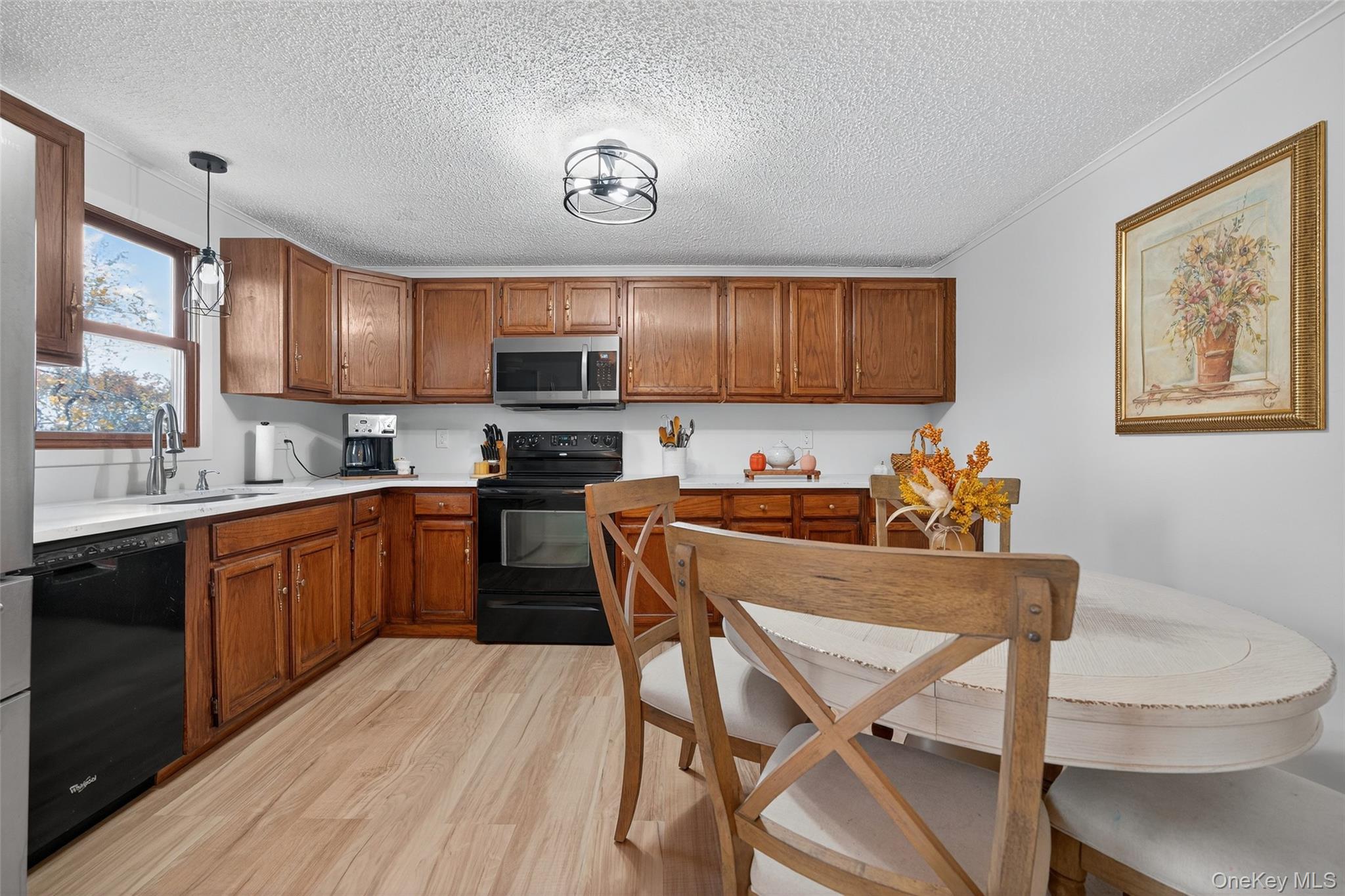 Wallkill, New York, 12589, United States, 4 Bedrooms Bedrooms, ,3 BathroomsBathrooms,Residential,For Sale,1989715