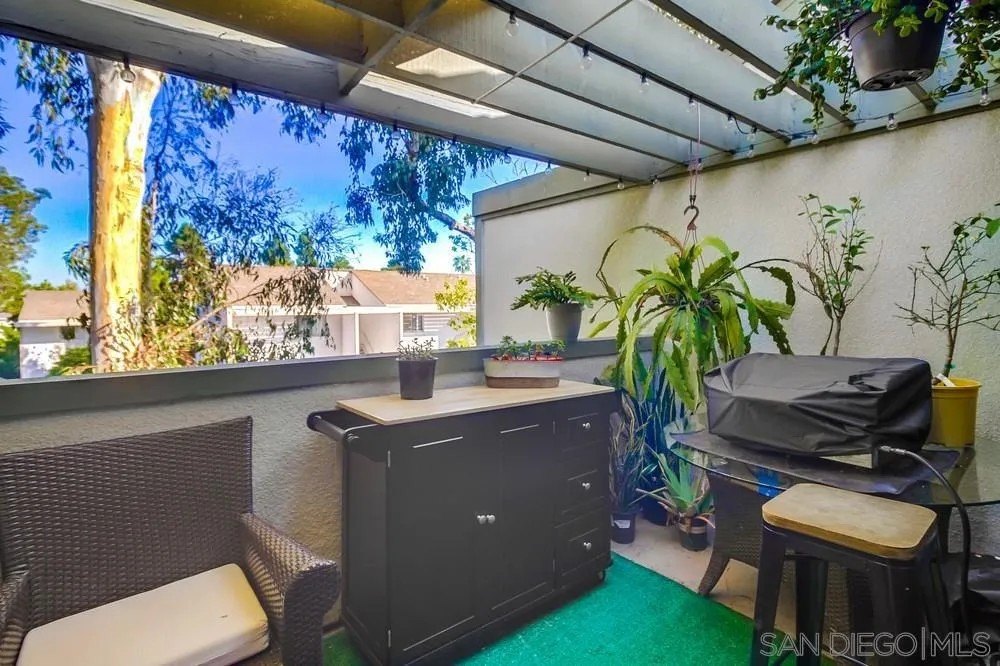 San Diego, California, 92122, United States, 1 Bedroom Bedrooms, ,1 BathroomBathrooms,Residential,For Sale,1991201