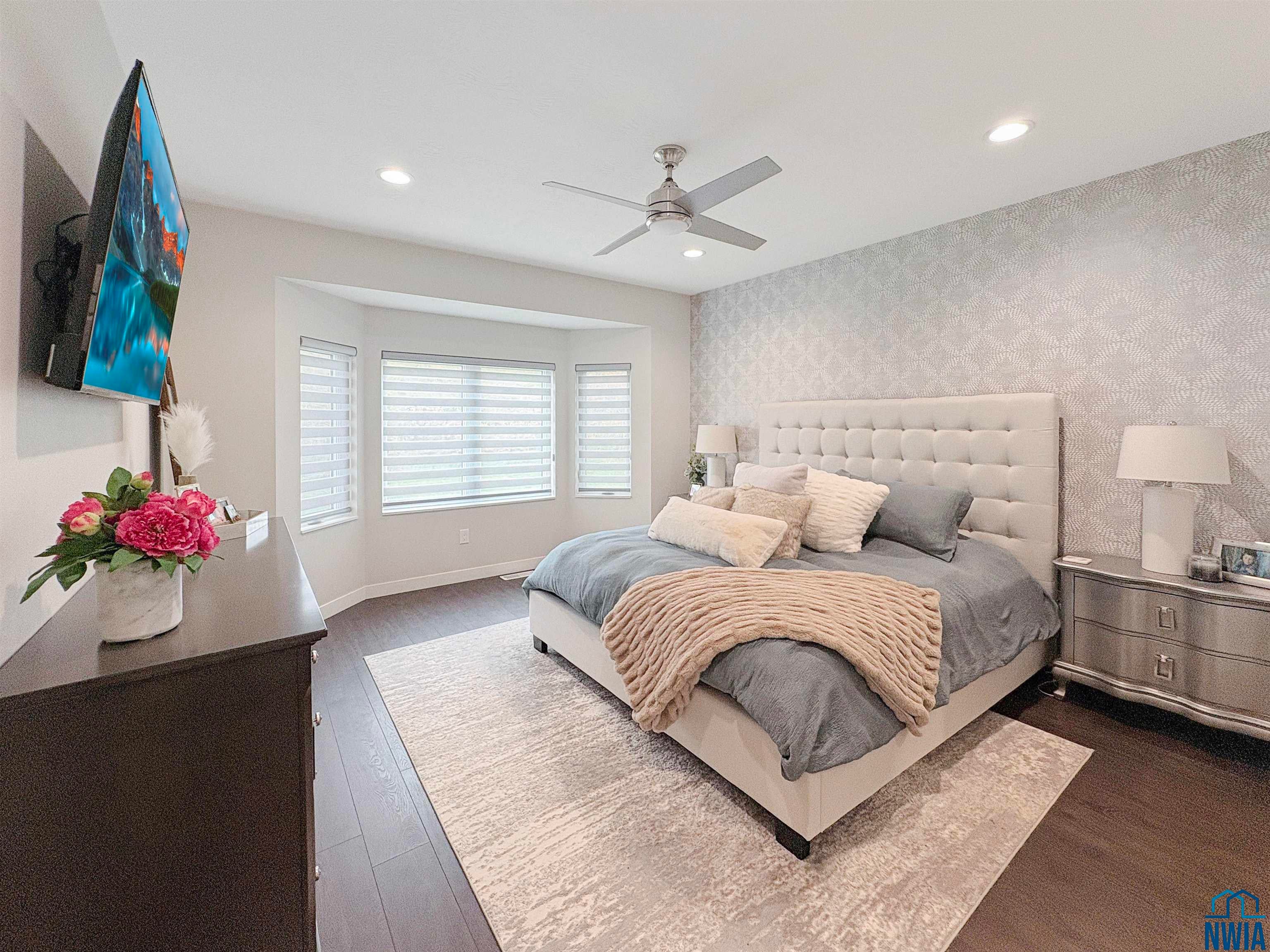 Hinton, Iowa, 51024, United States, 4 Bedrooms Bedrooms, ,3 BathroomsBathrooms,Residential,For Sale,1983377