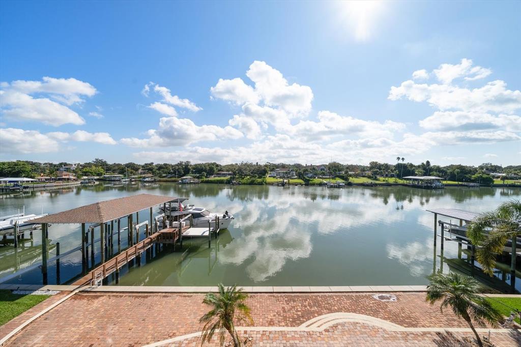 Largo, Florida, 33770, United States, 5 Bedrooms Bedrooms, ,4 BathroomsBathrooms,Residential,For Sale,2002964