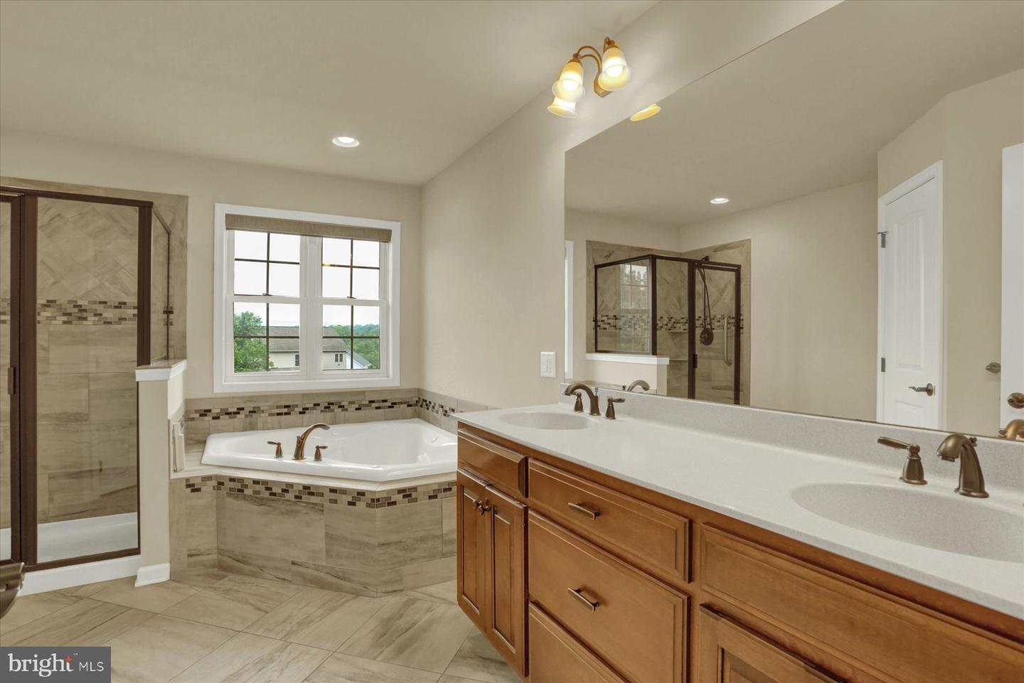 Mechanicsburg, Pennsylvania, 17050, United States, 5 Bedrooms Bedrooms, ,5 BathroomsBathrooms,Residential,For Sale,1910880