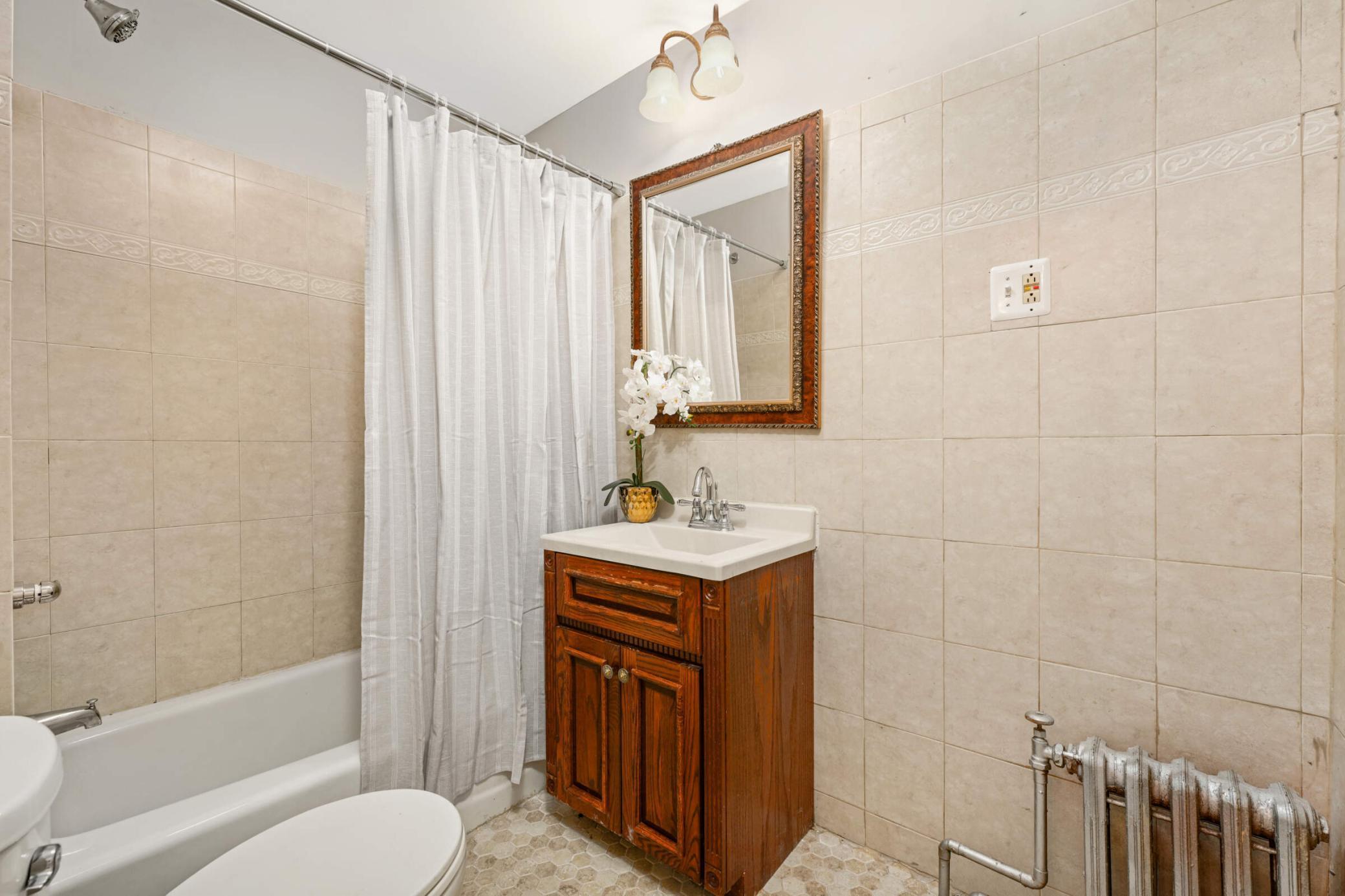 Minneapolis, Minnesota, 55405, United States, ,Residential,For Sale,1905881