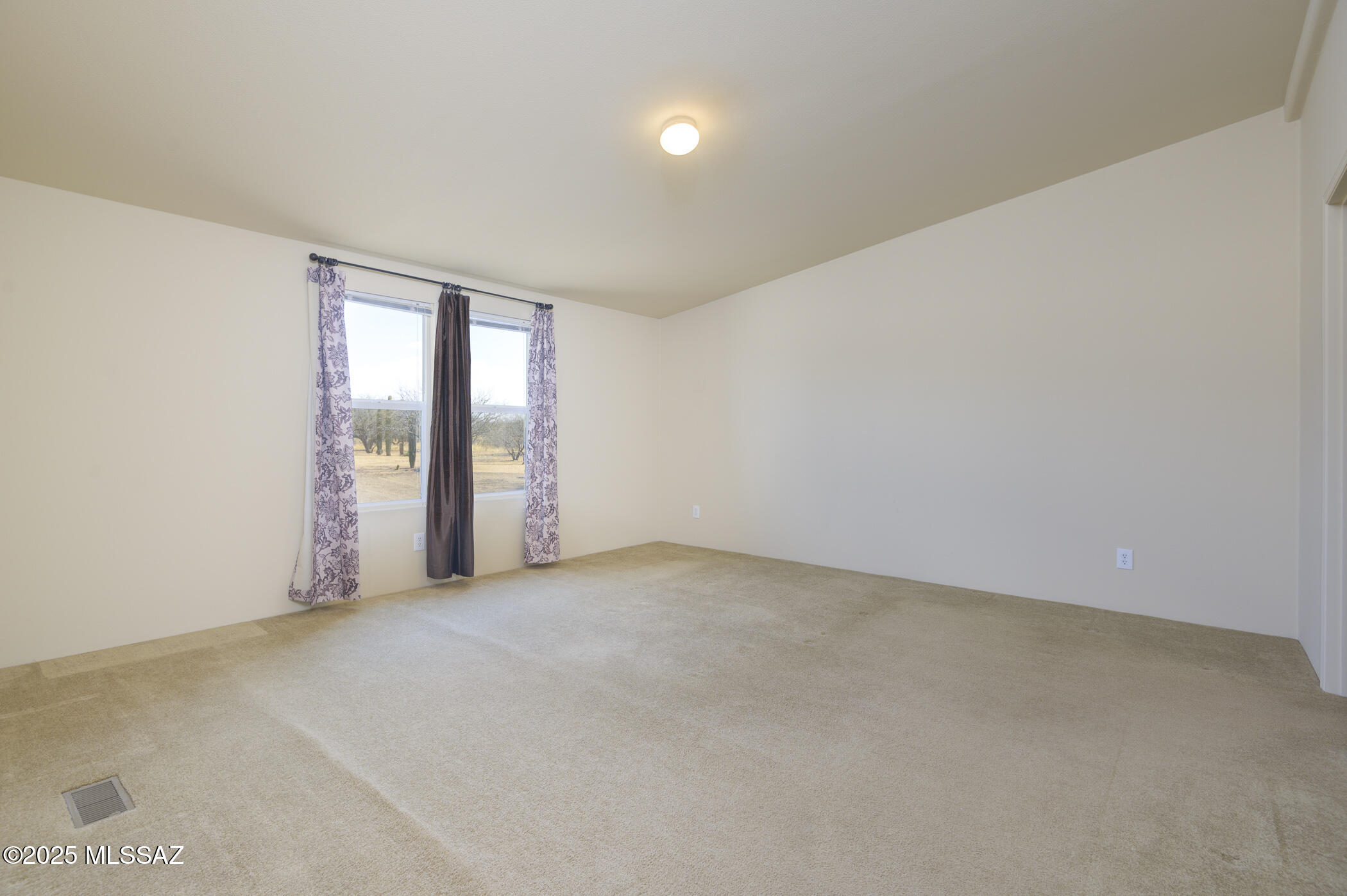 Amado, Arizona, 85645, United States, 5 Bedrooms Bedrooms, ,4 BathroomsBathrooms,Residential,For Sale,1752997