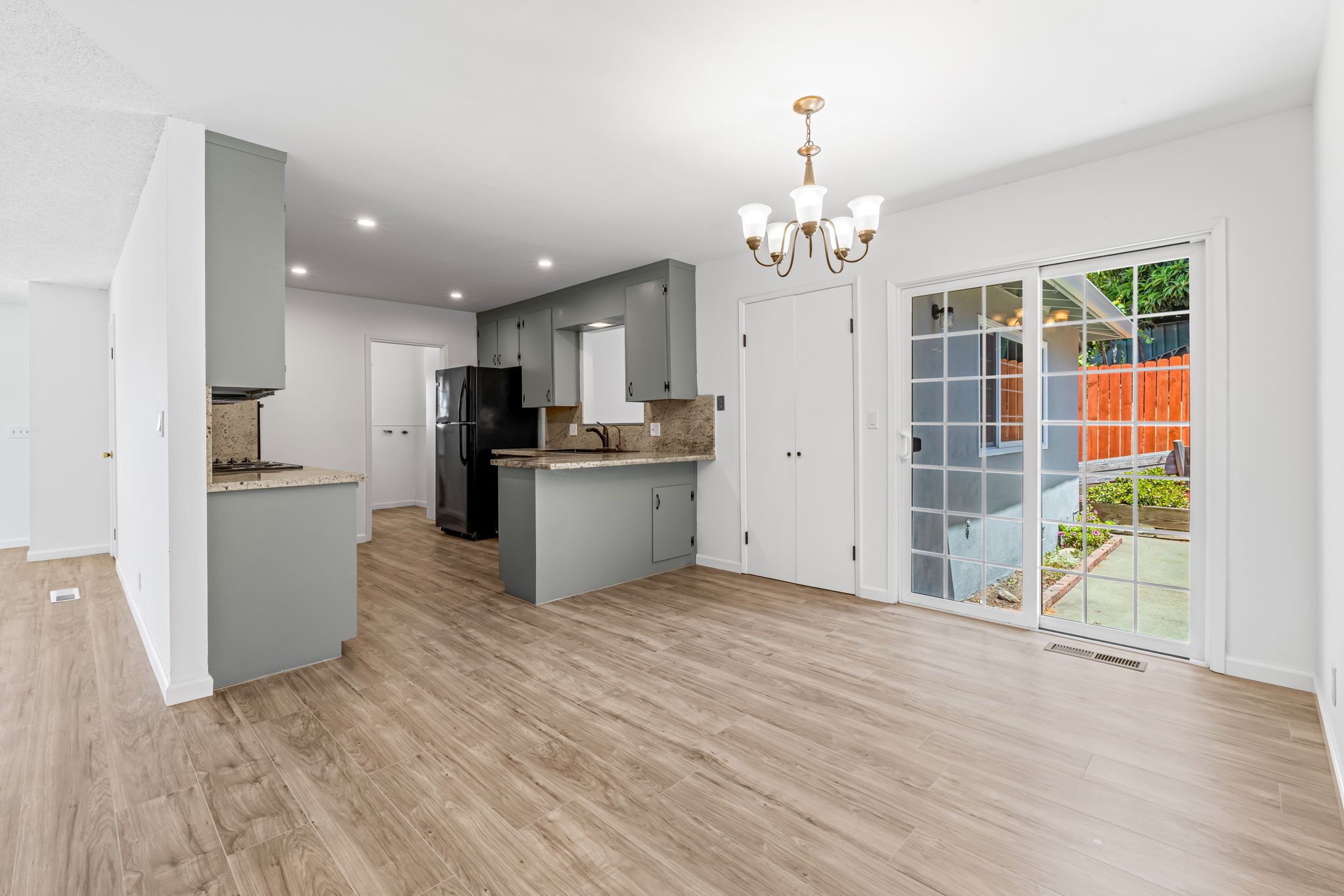 Watsonville, California, 95076, United States, 3 Bedrooms Bedrooms, ,2 BathroomsBathrooms,Residential,For Sale,1976793