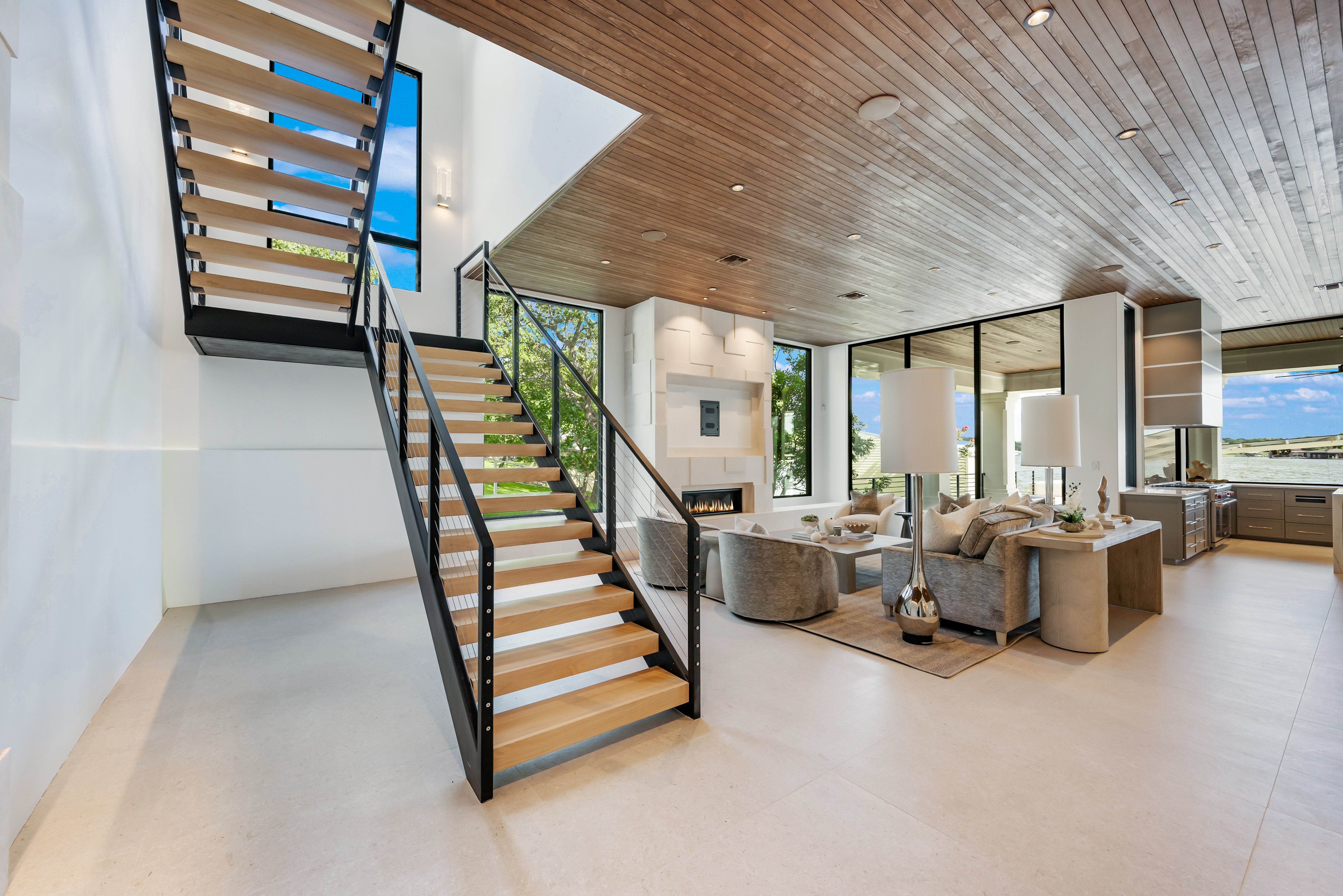  Architectural Lakefront Masterpiece on Skyline Drive by Paul Allen Custom Homes - 物件實景