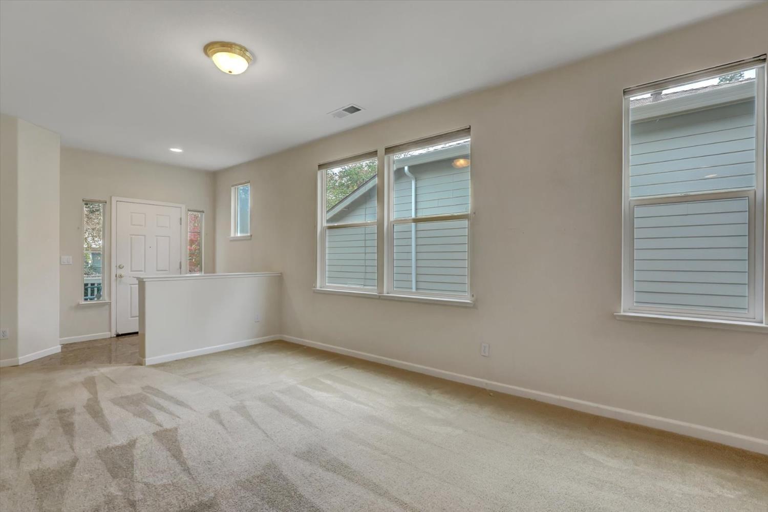 Grass Valley, California, 95945, United States, 2 Bedrooms Bedrooms, ,2 BathroomsBathrooms,Residential,For Sale,2010026